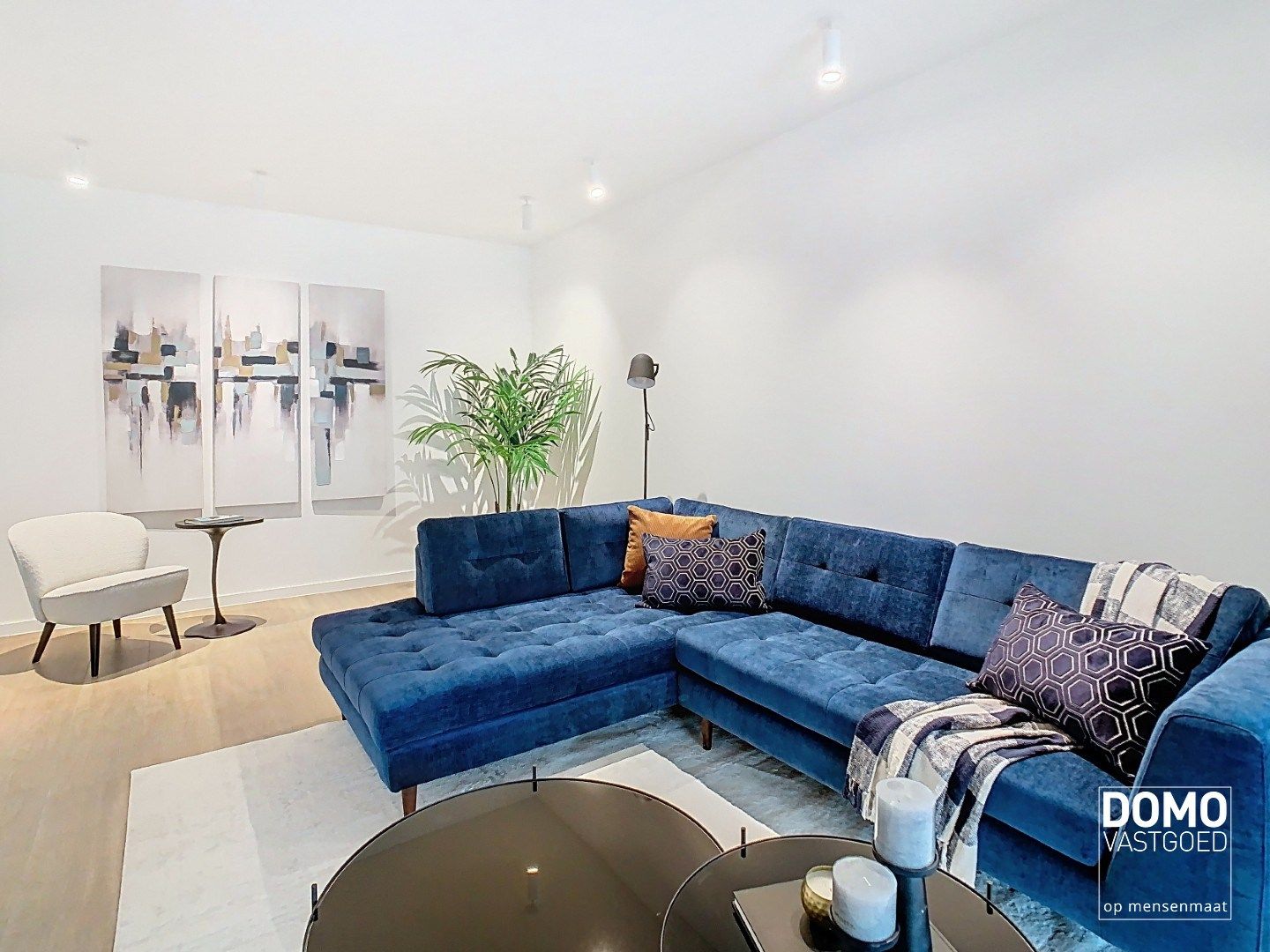 TOTAAL gerenoveerde woning in het centrum van Kermt - Verkoop onder registratierechten!!! foto 2