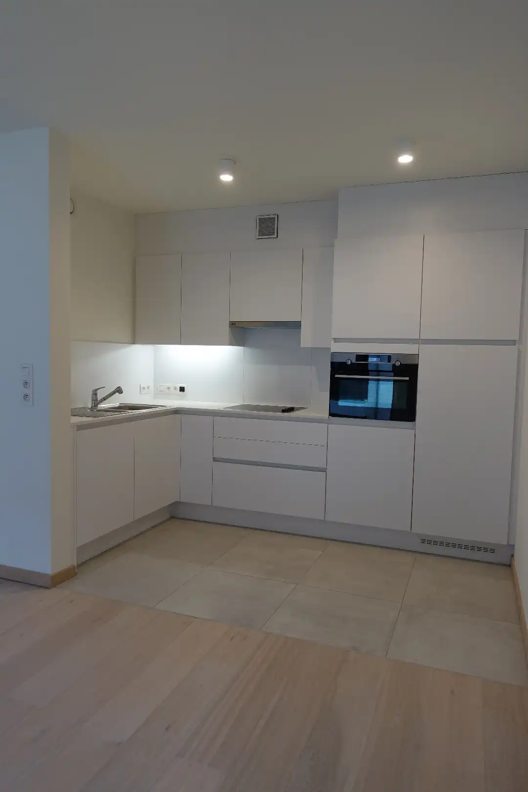 Zorgeloos wonen in stijl: instapklare serviceflat in Residentie Stuyvenberg foto 9