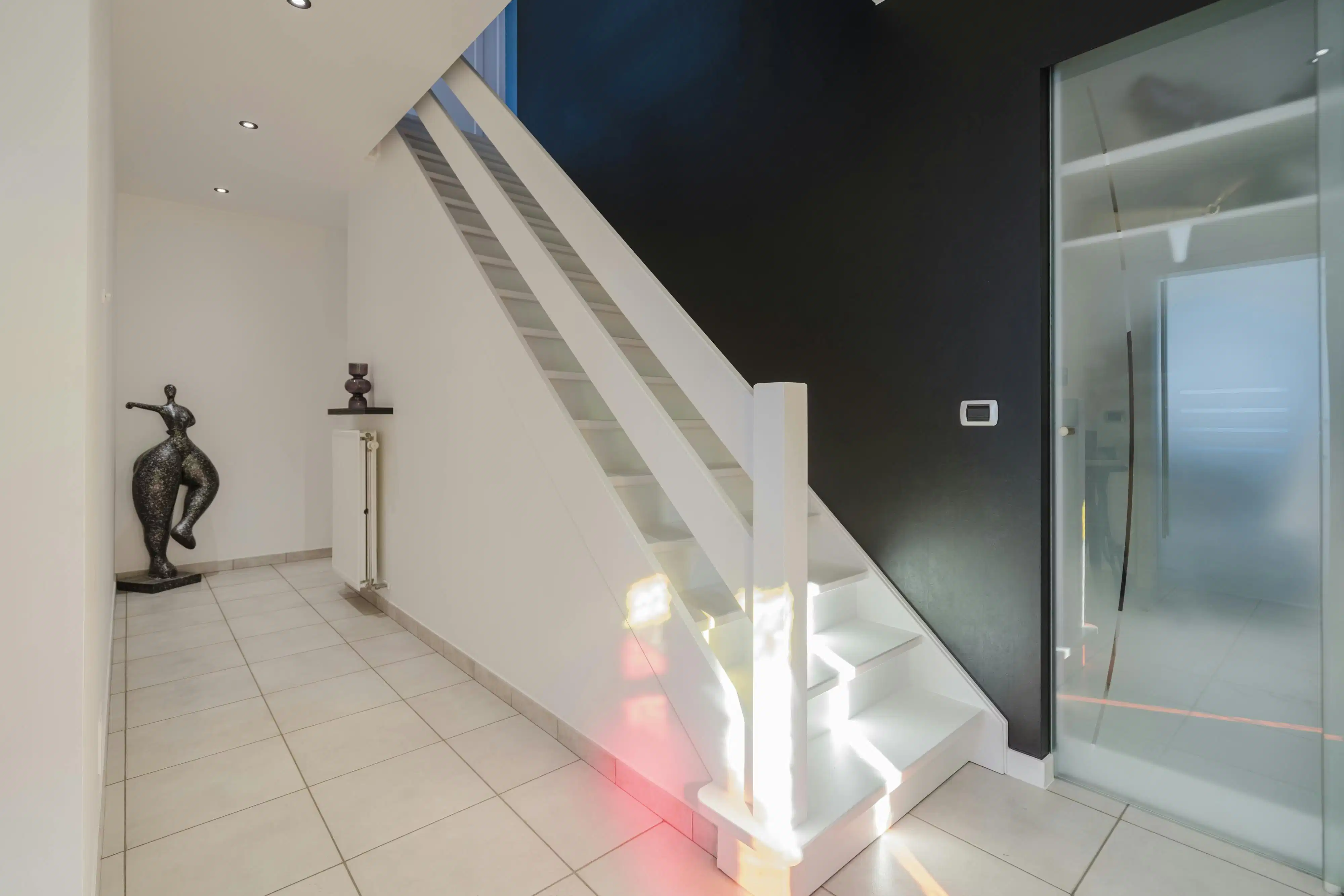 Ruime villa met 6 kamers te koop in Sint-Eloois-Vijve foto 13