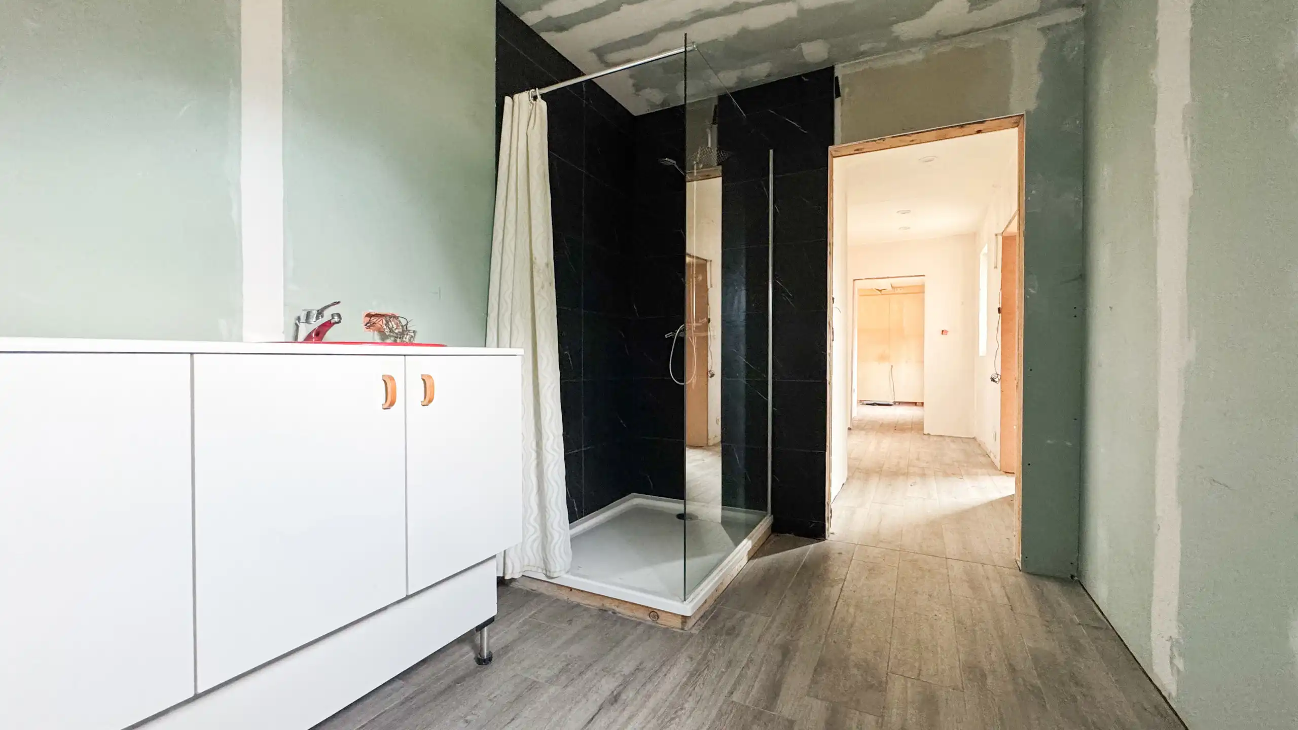 Deels gerenoveerde woning op rustige locatie in Heusden! foto 14