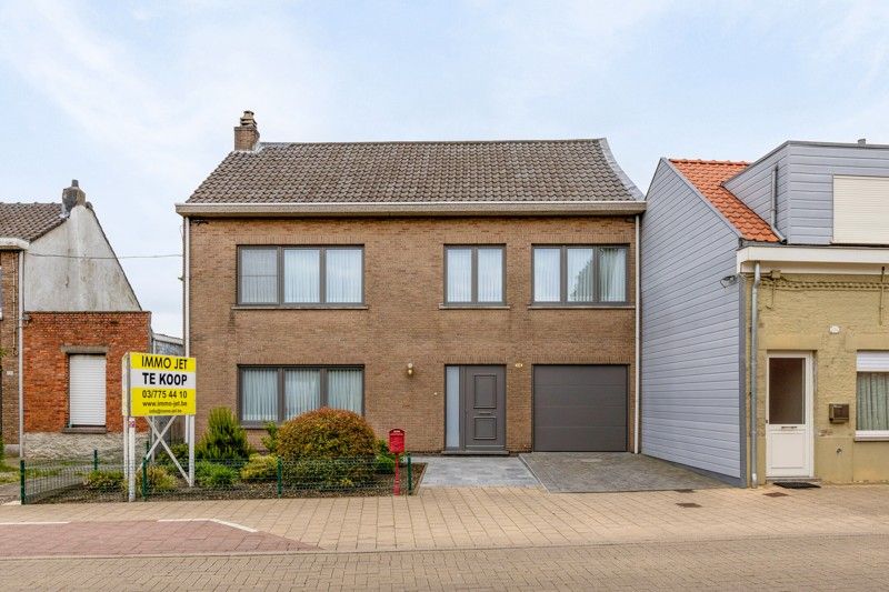 Instapklare ruime woning met 3 slaapkamers, tuin en garage foto 17