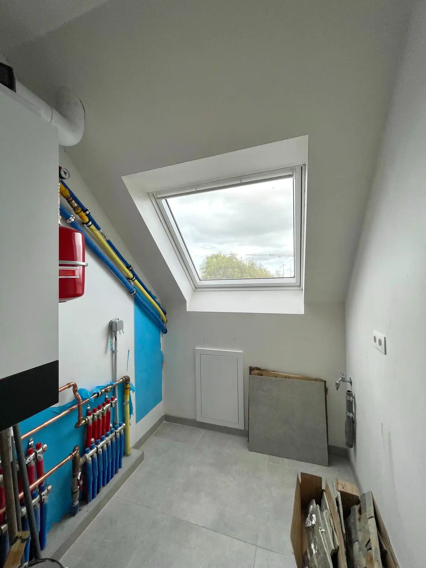 RECENT EN LICHTRIJK APPARTEMENT MET 2 KAMERS EN PARKEERPLAATS foto 12