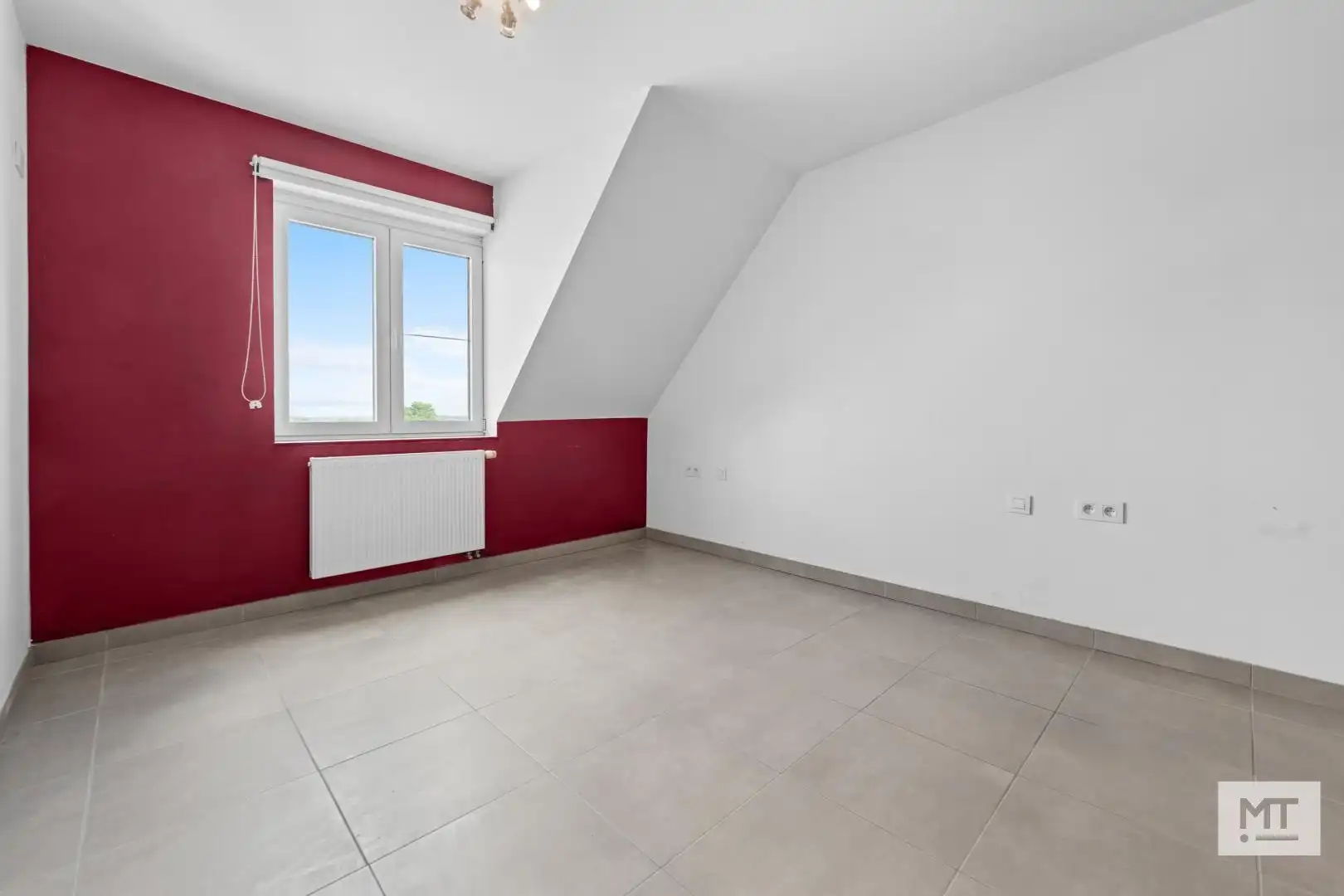 Ruim appartement (109 m²) met 2 slaapkamers en garage te koop in de dorpskern van Beselare foto 10
