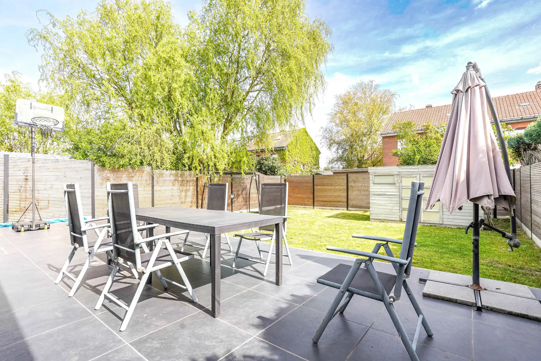 Mooi gerenoveerde & instapklare 3-gevel woning te Londerzeel foto 26