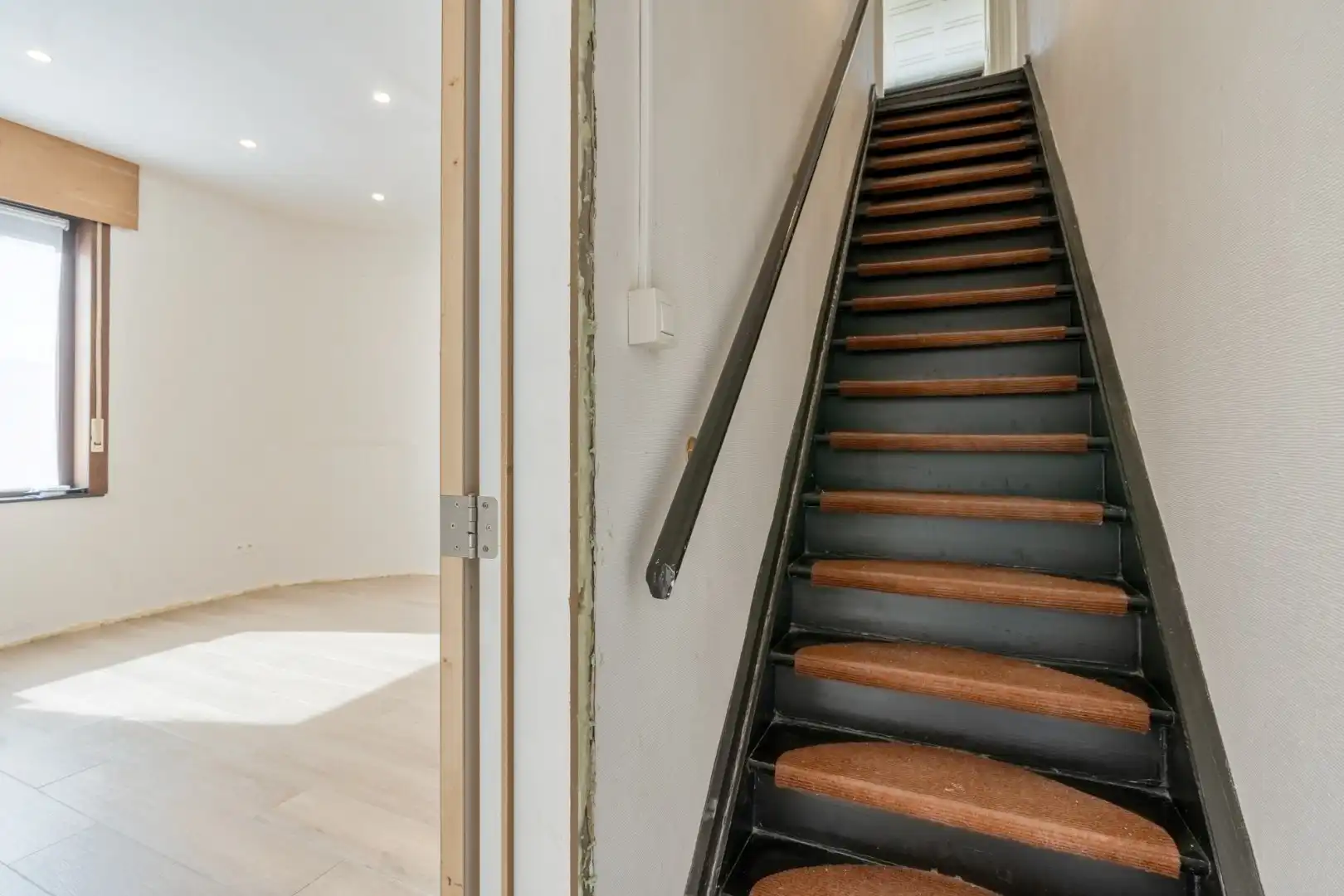 Te renoveren HOB met 3 slpk en garagebox, 13a77ca  foto 9