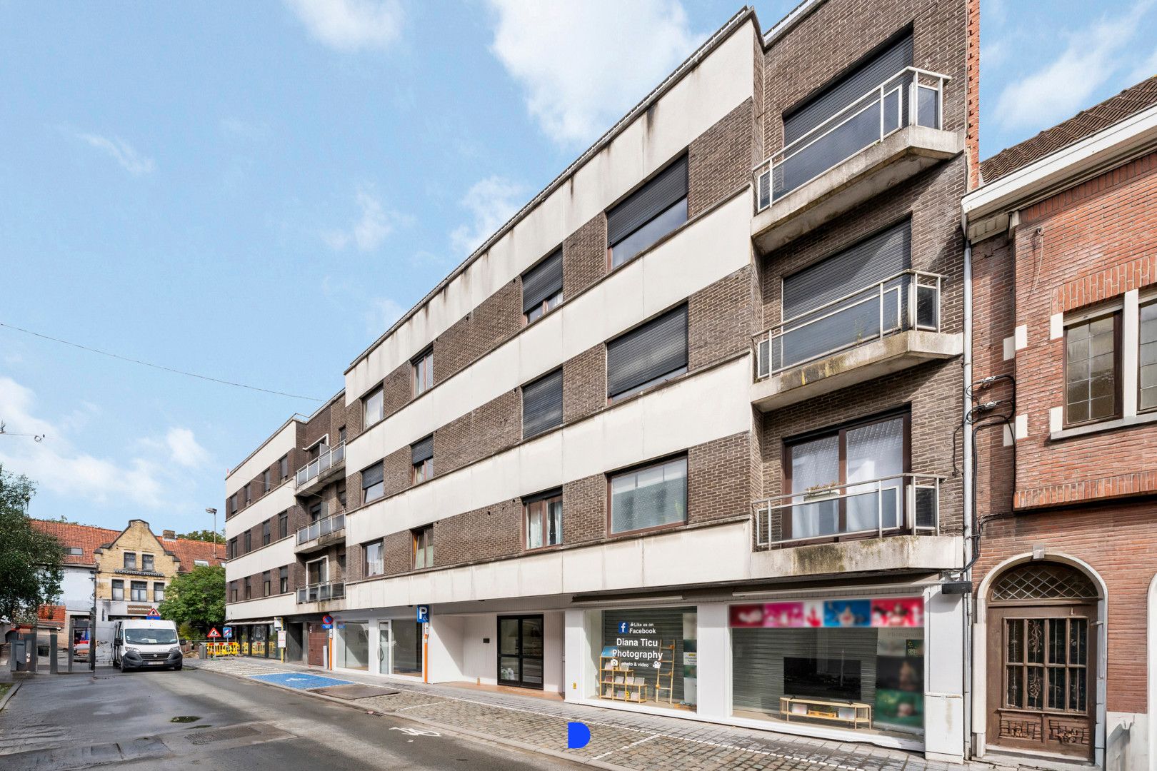 Centraal gelegen handelspand! foto 3