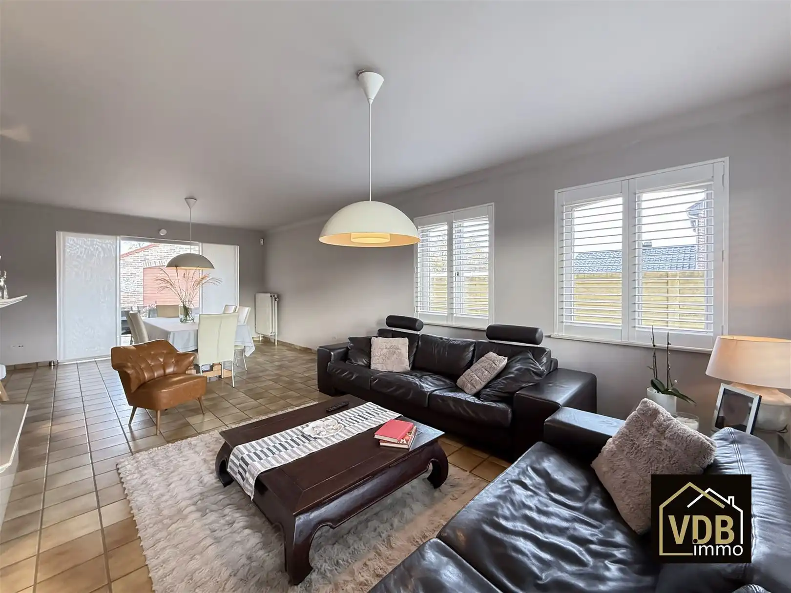 Instapklare halfopen bebouwing met 3 slaapkamers foto 39