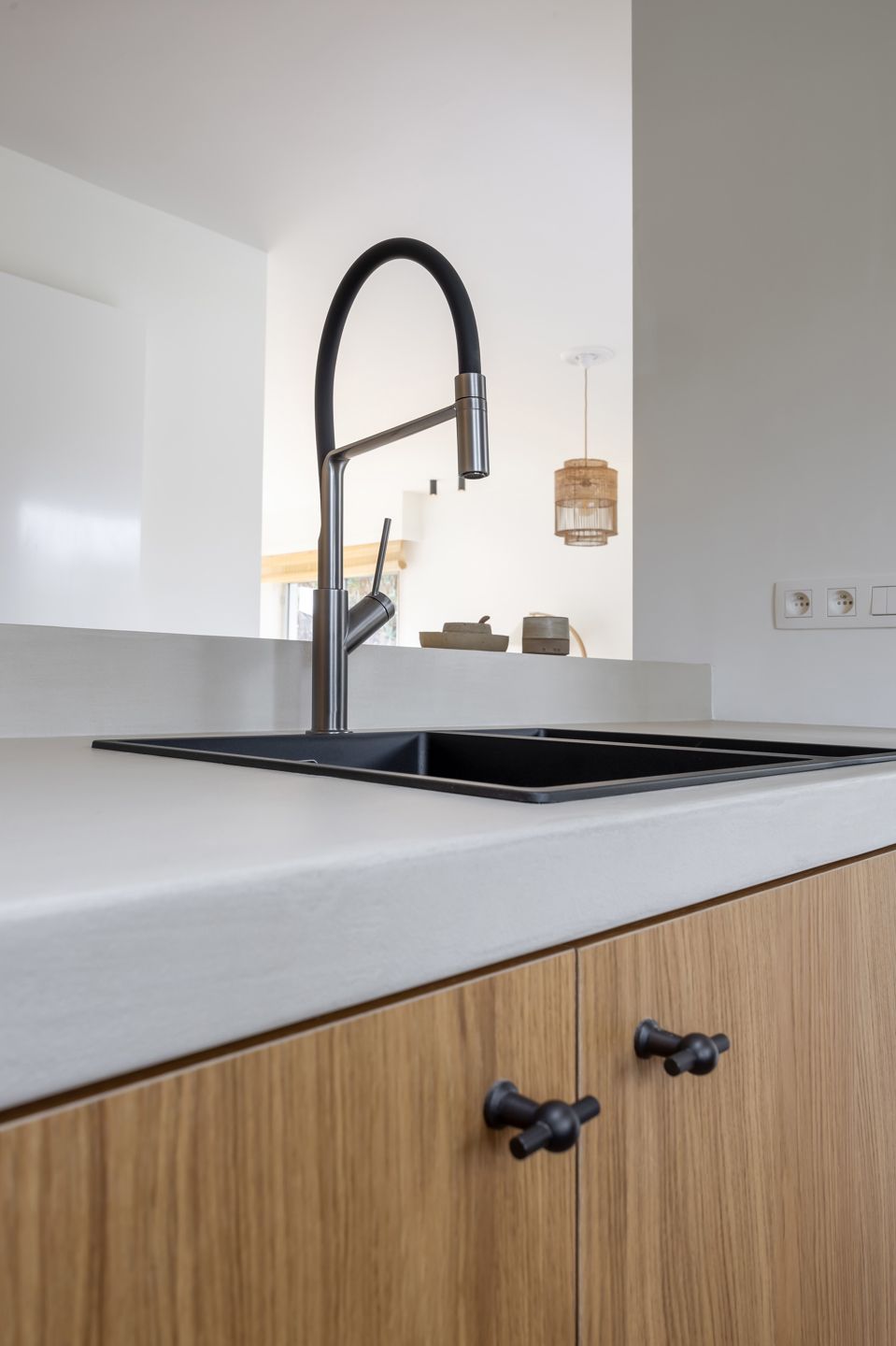 Stijlvol gerenoveerde woning in charmante Bloemenwijk foto 14