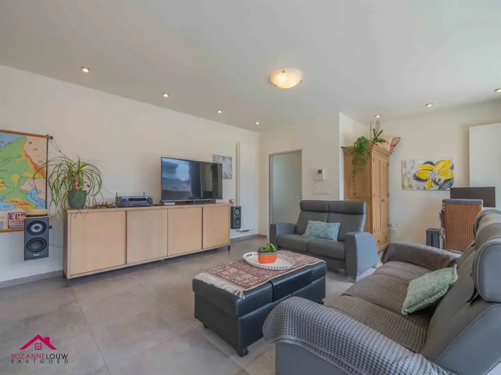 Instapklaar penthouse met terras aan voor- en achterzijde foto 4