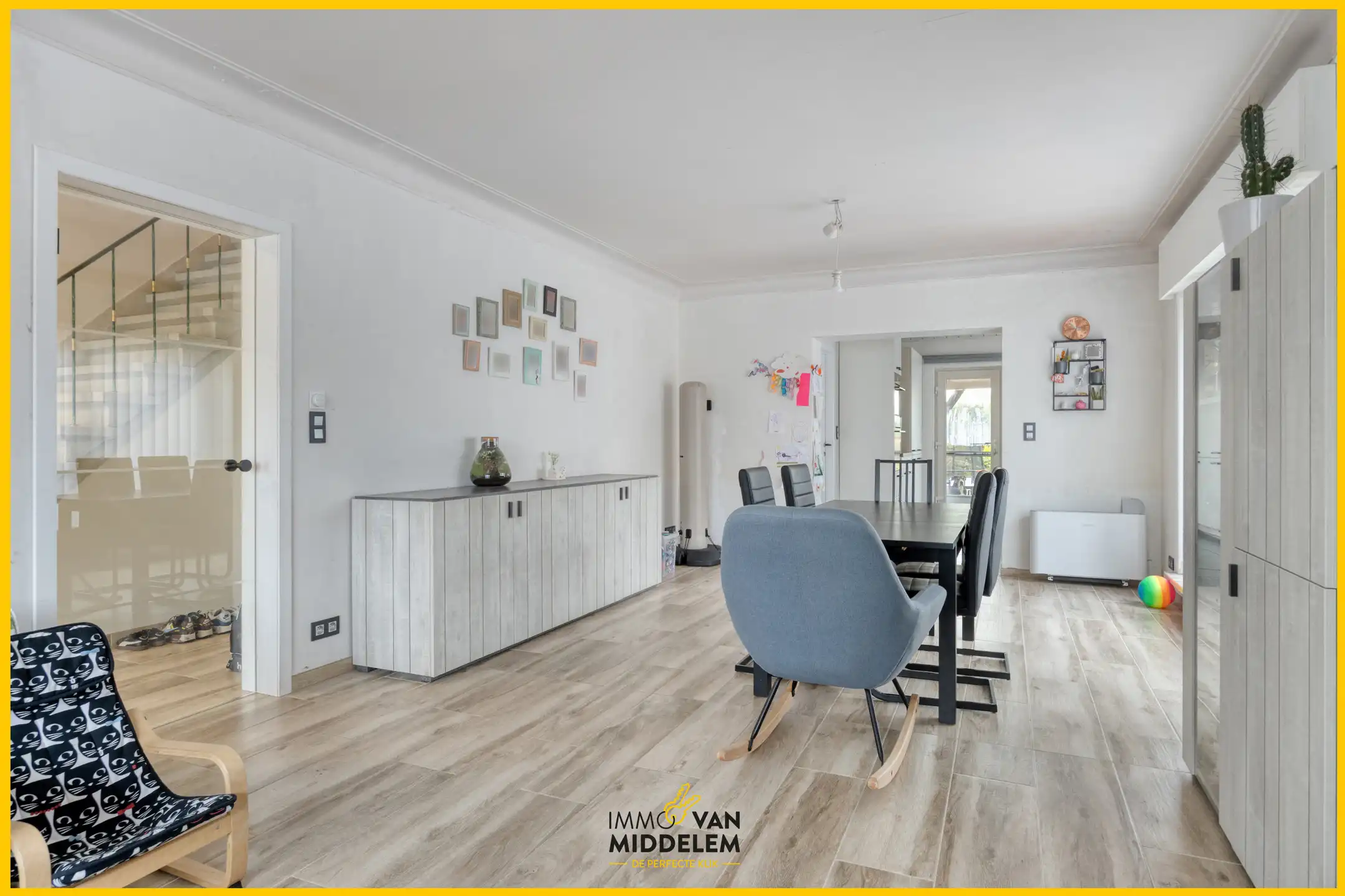 ENERGIEZUINIGE 3-GEVELWONING - 3 SLPKS, TERRAS, TUIN, GARAGE foto {{pictureIndex}}