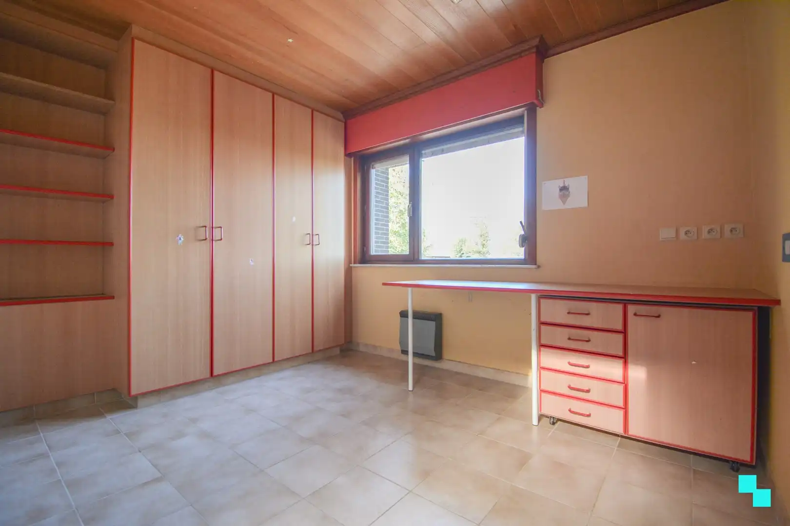 Aantrekkelijke, te renoveren woning op 11.575 m² te Roeselare foto 14