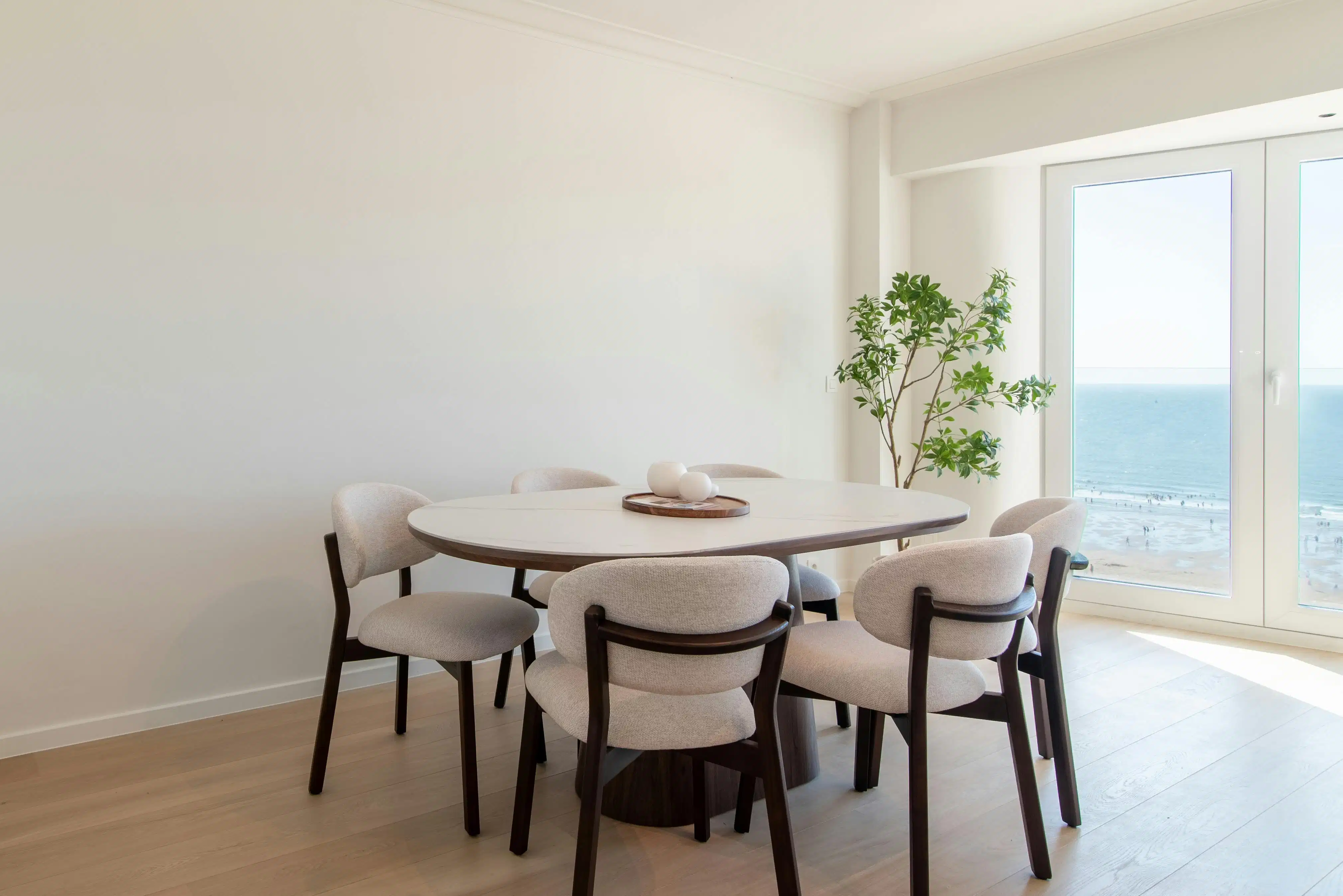 Fantastisch 3-slaapkamerappartement met frontaal zeezicht foto 7