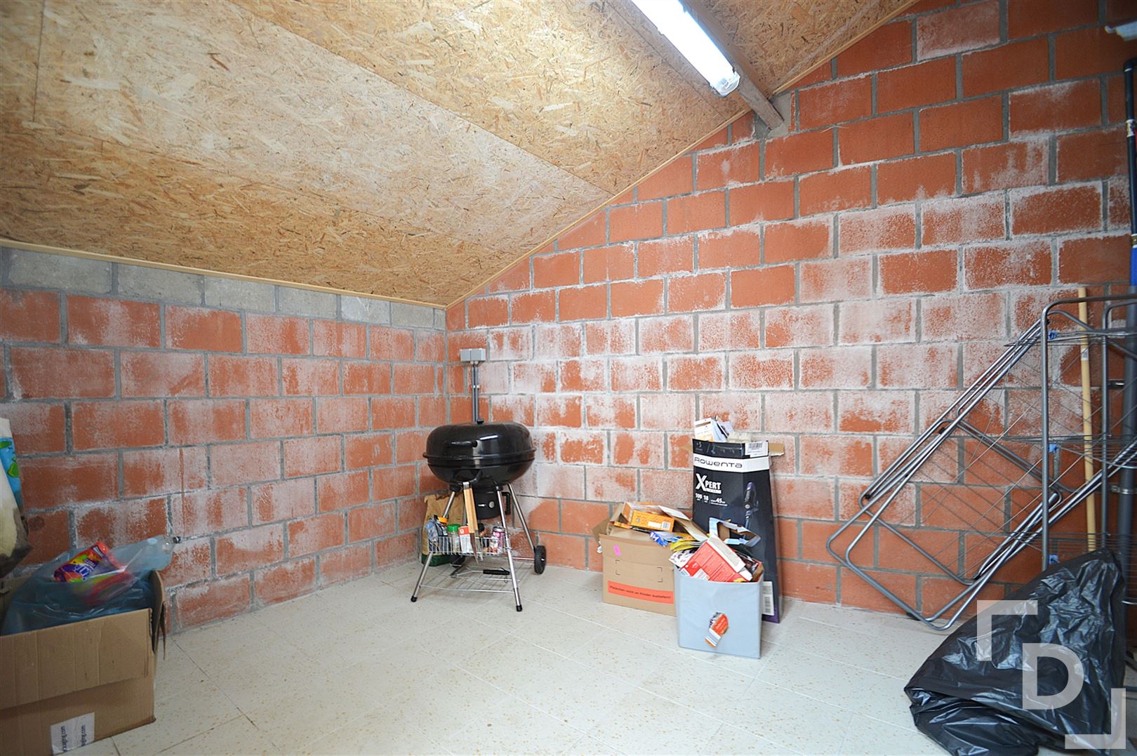 Gerenoveerde woning met 3 slaapkamers en fietsenberging.  foto 19