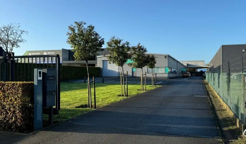 Bedrijfspand te huur in Gontrode Heirweg in Merelbeke-Melle foto 2