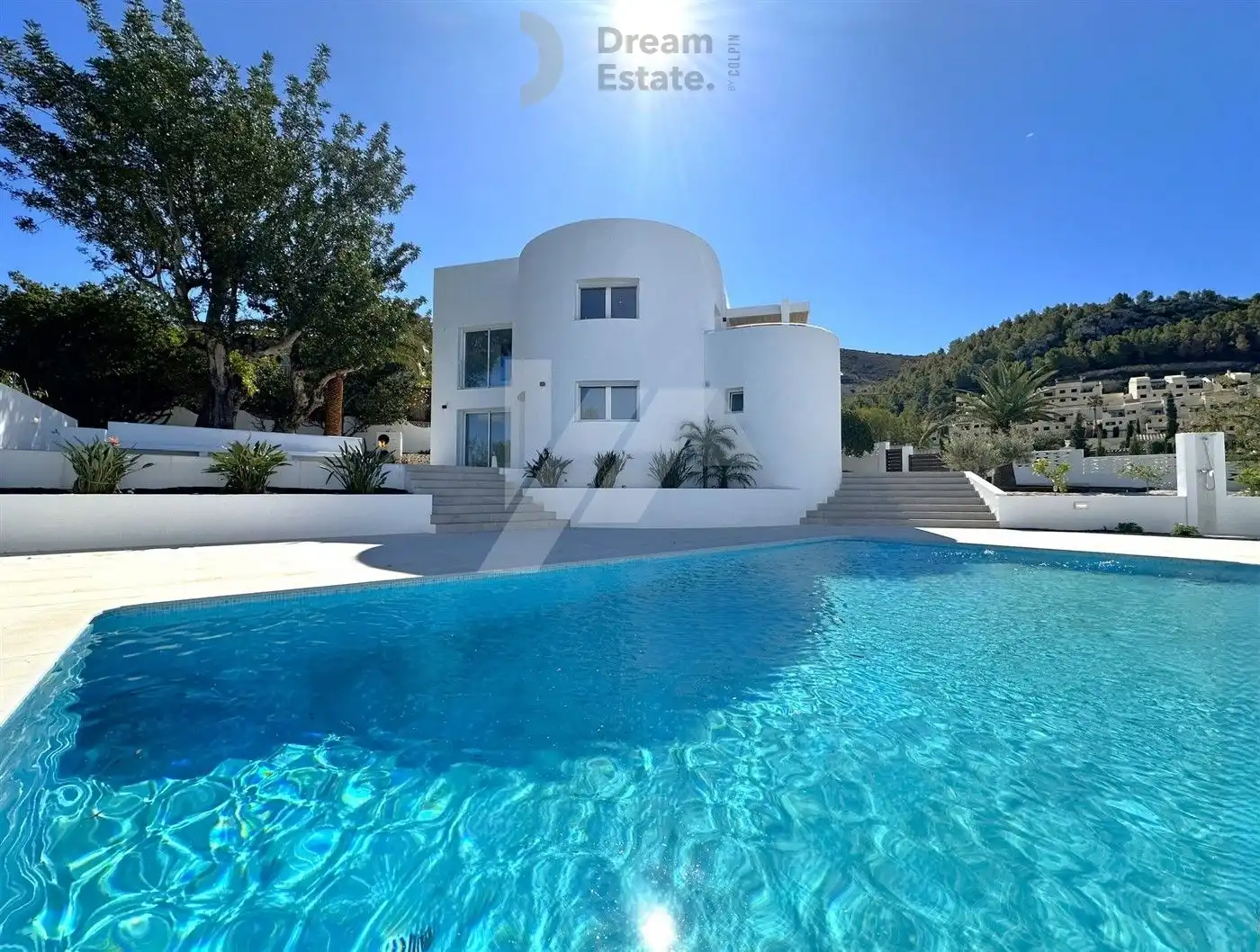 Mediterrane droomvilla in Ibiza-stijl met zeezicht foto 2