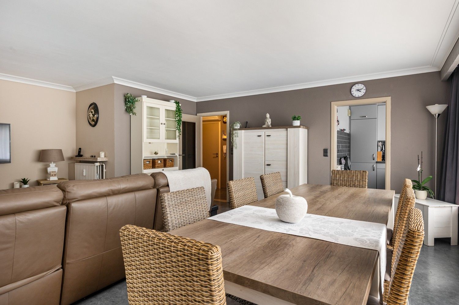 Gezellig appartement met 3 slaapkamers, een terras en garagebox in Deurne! foto 4