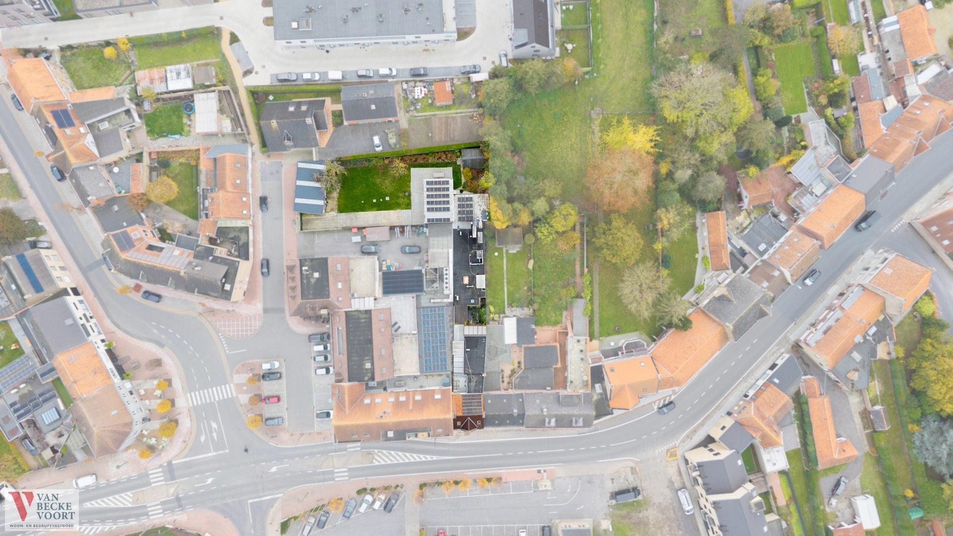 Handelspand met woonst foto 2