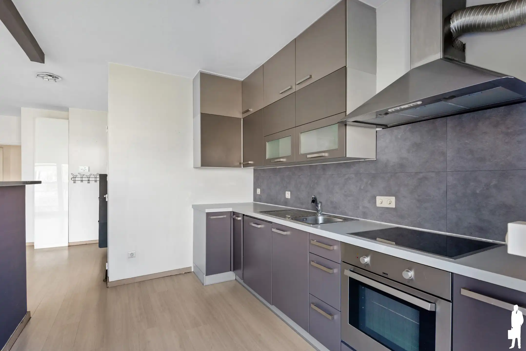 Appartement met 2 slaapkamers in de Neerlandwijk foto 13