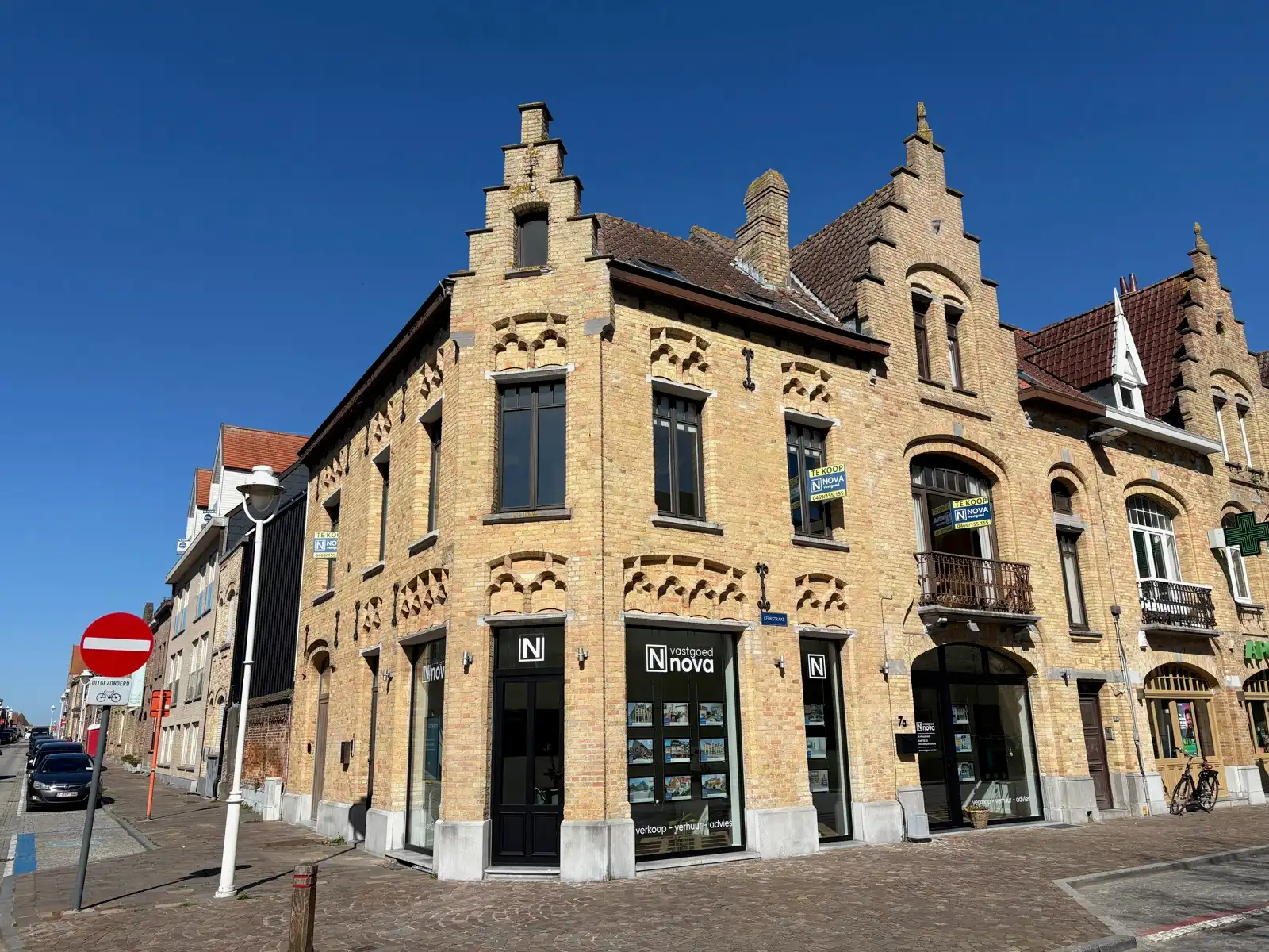Ruim en lichtrijk duplex-appartement aan de kerk foto 9