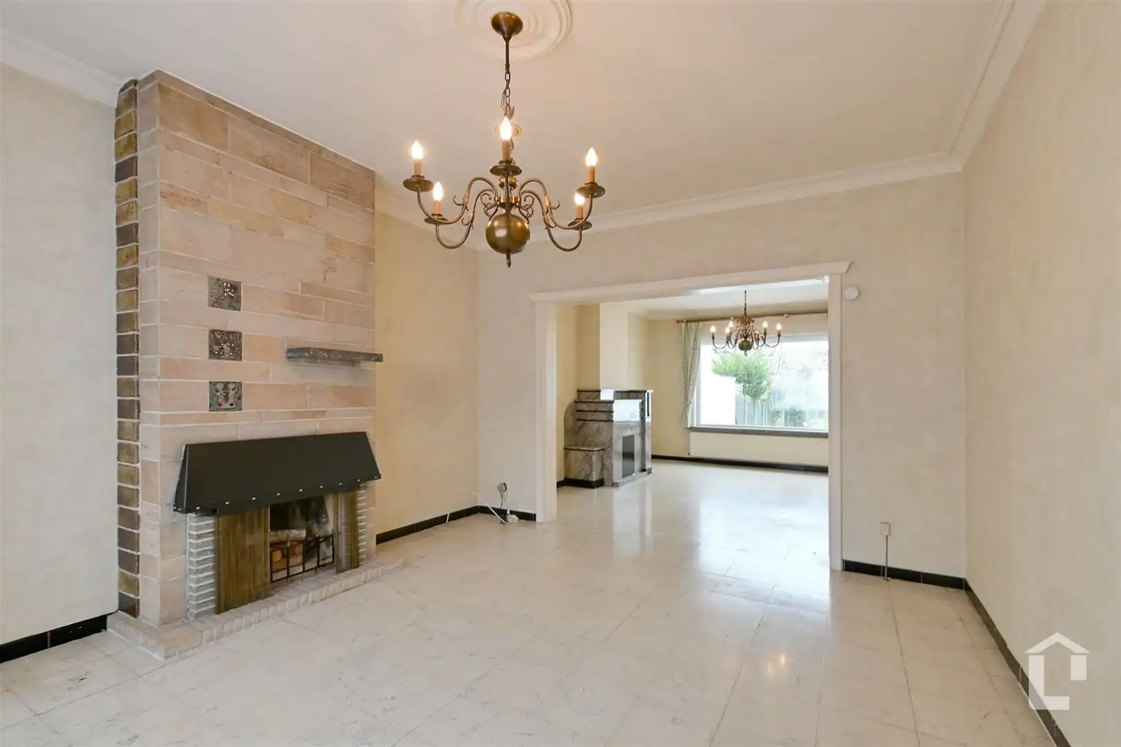 Te renoveren woning met veel potentieel nabij Zottegem foto 5