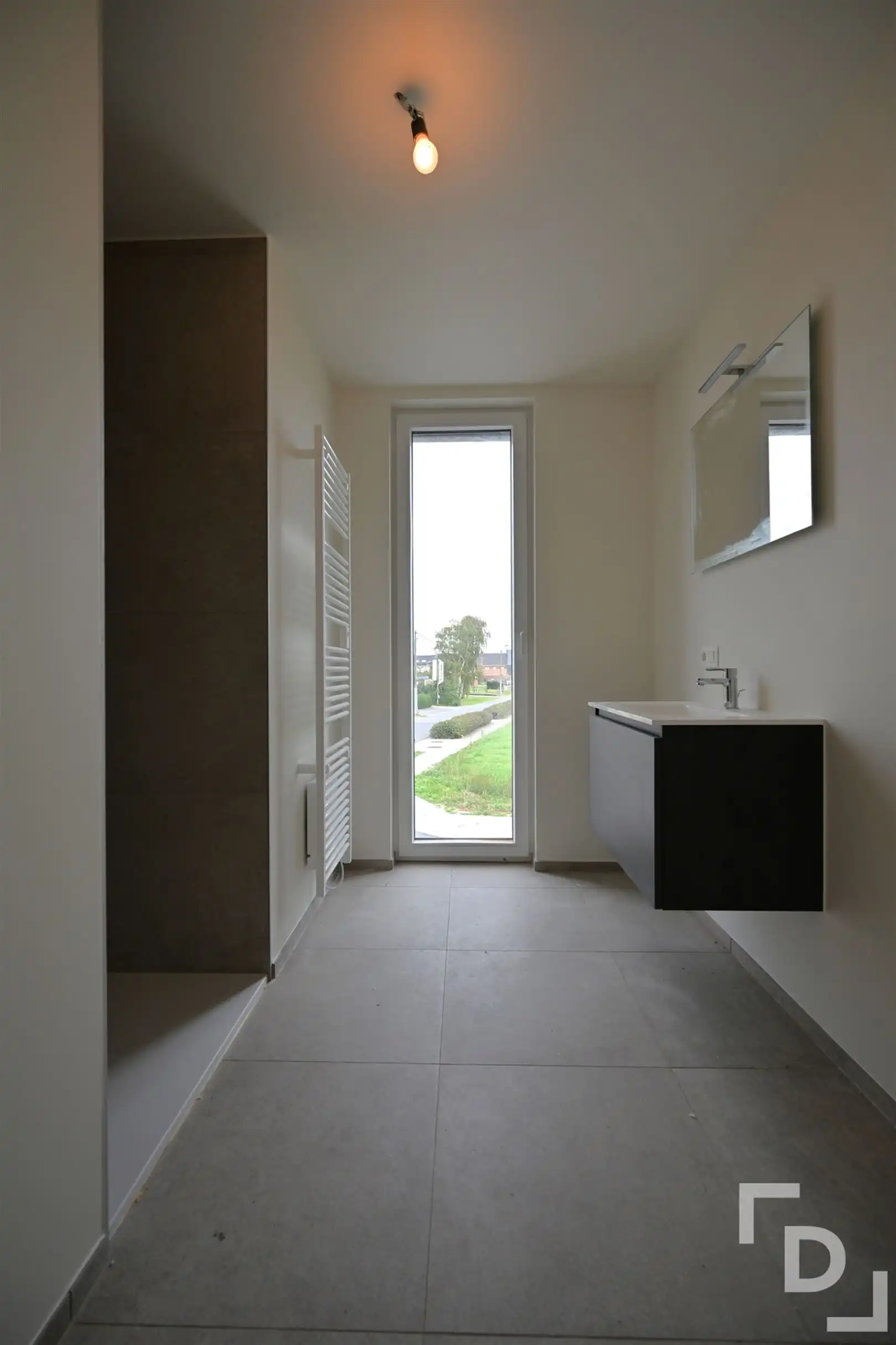 Afgewerkte nieuwbouwwoning te huur in hartje Proven. foto 7