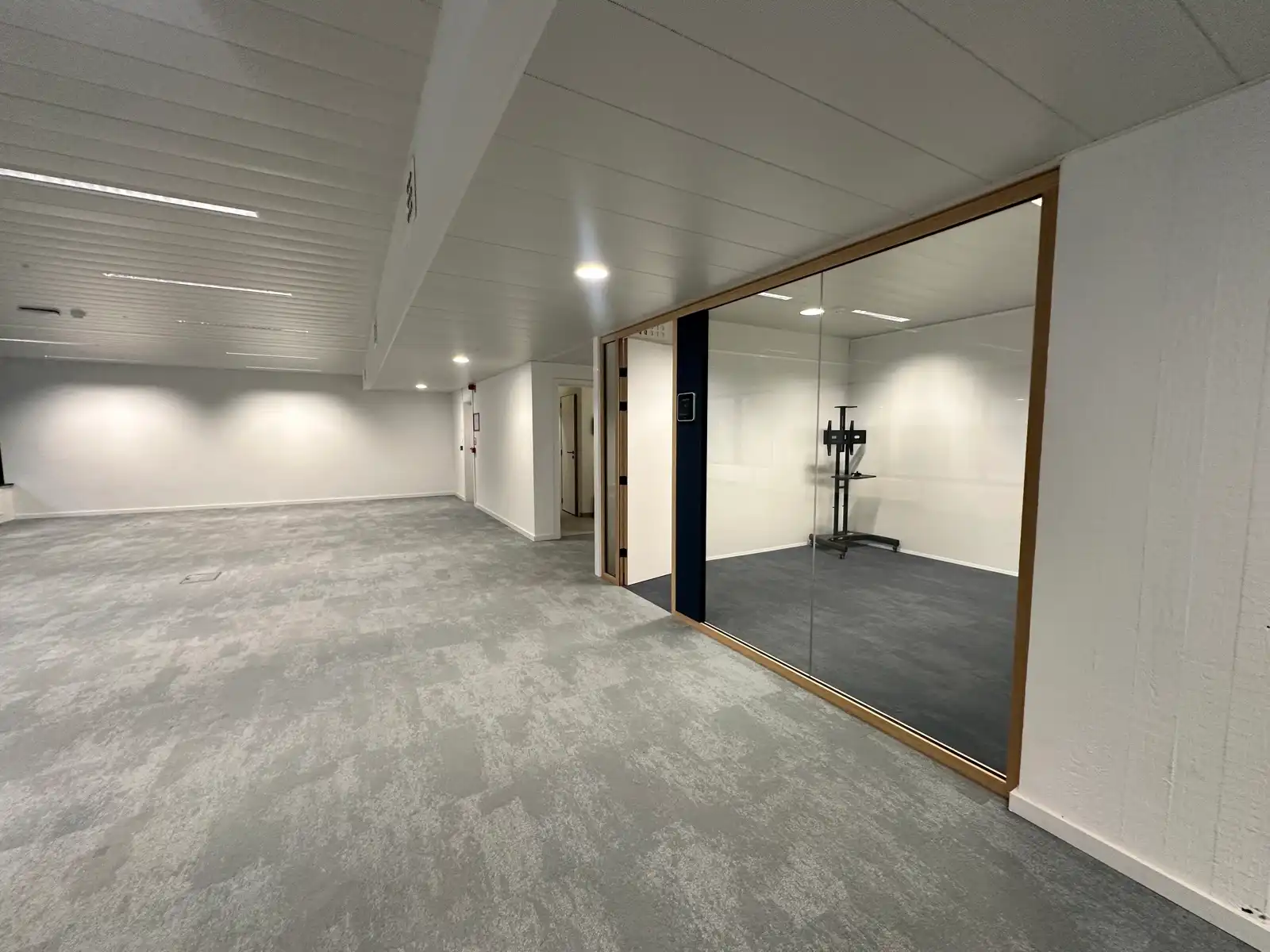 Ingerichte kantoren te huur in Antwerpen - The Beacon foto 9