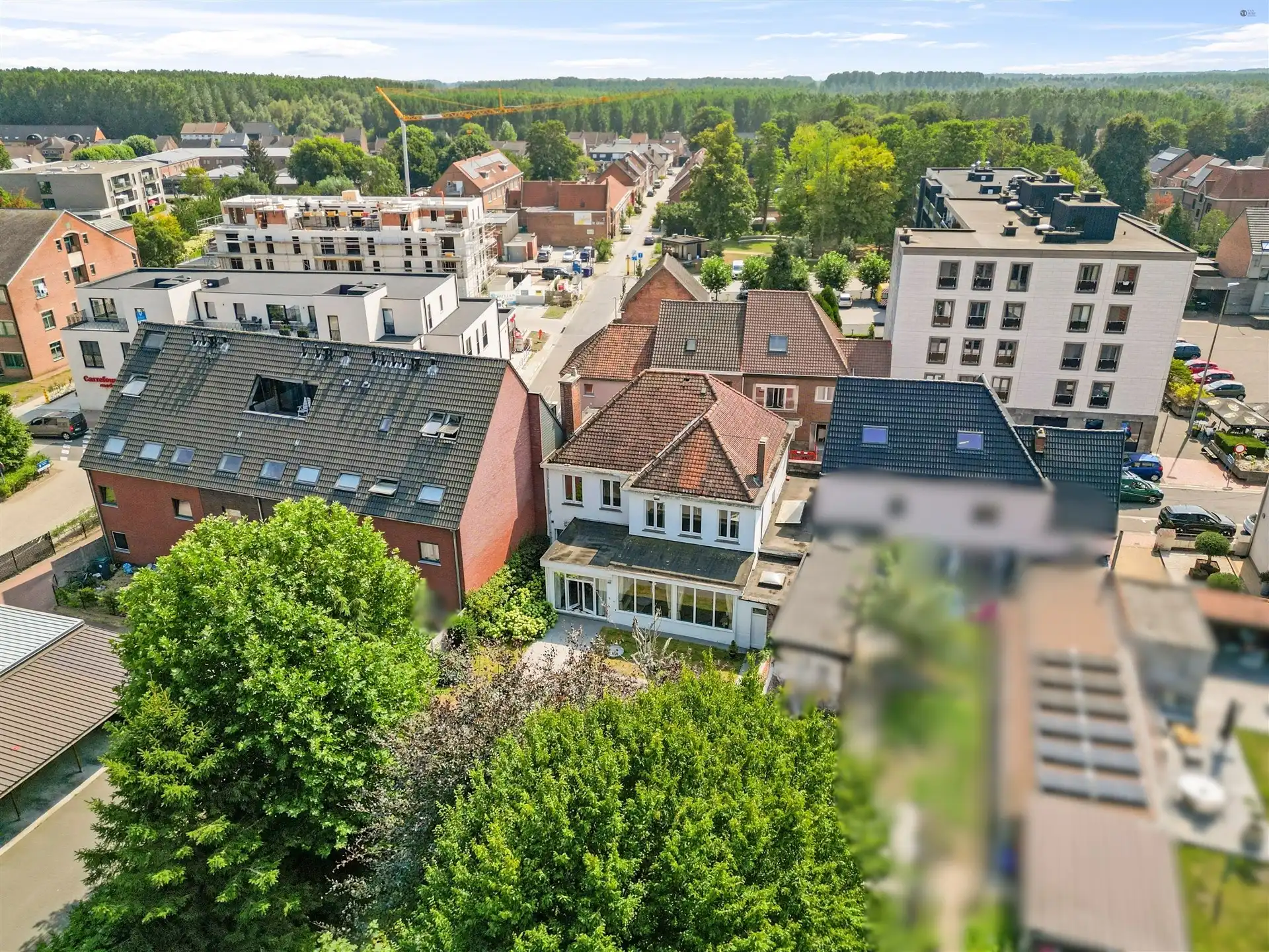 Voormalige dokterswoning, zeer unieke woning mt grote oppervlakten foto 6