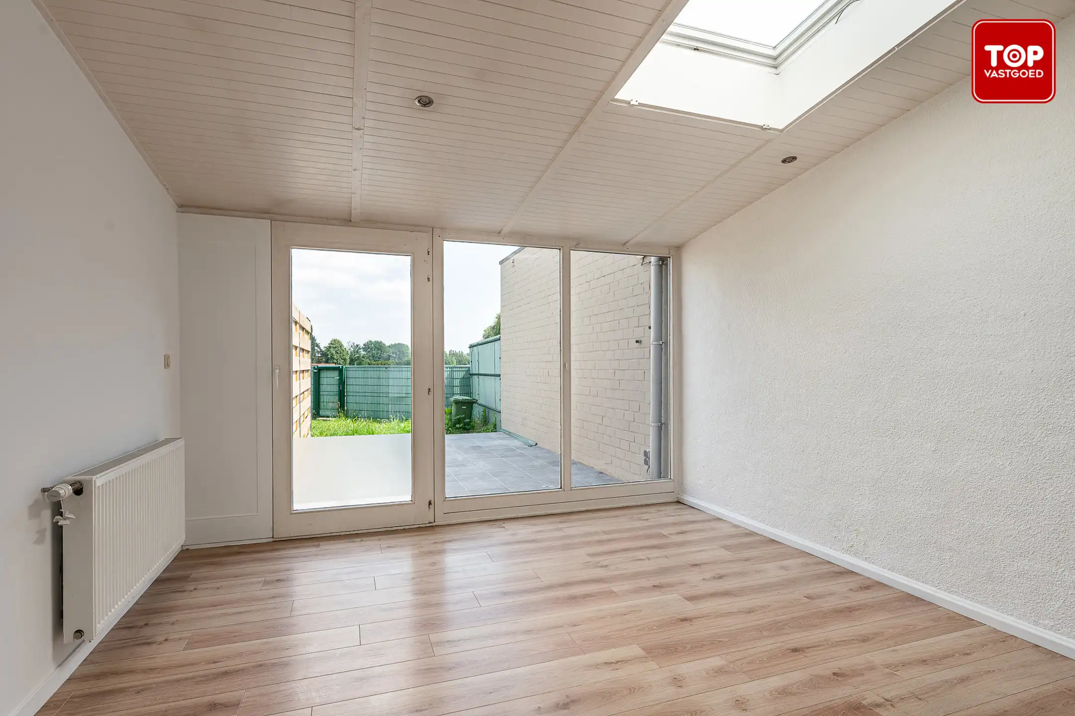 Instapklare woning met 3 slaapkamers en open zicht op de velden foto 5
