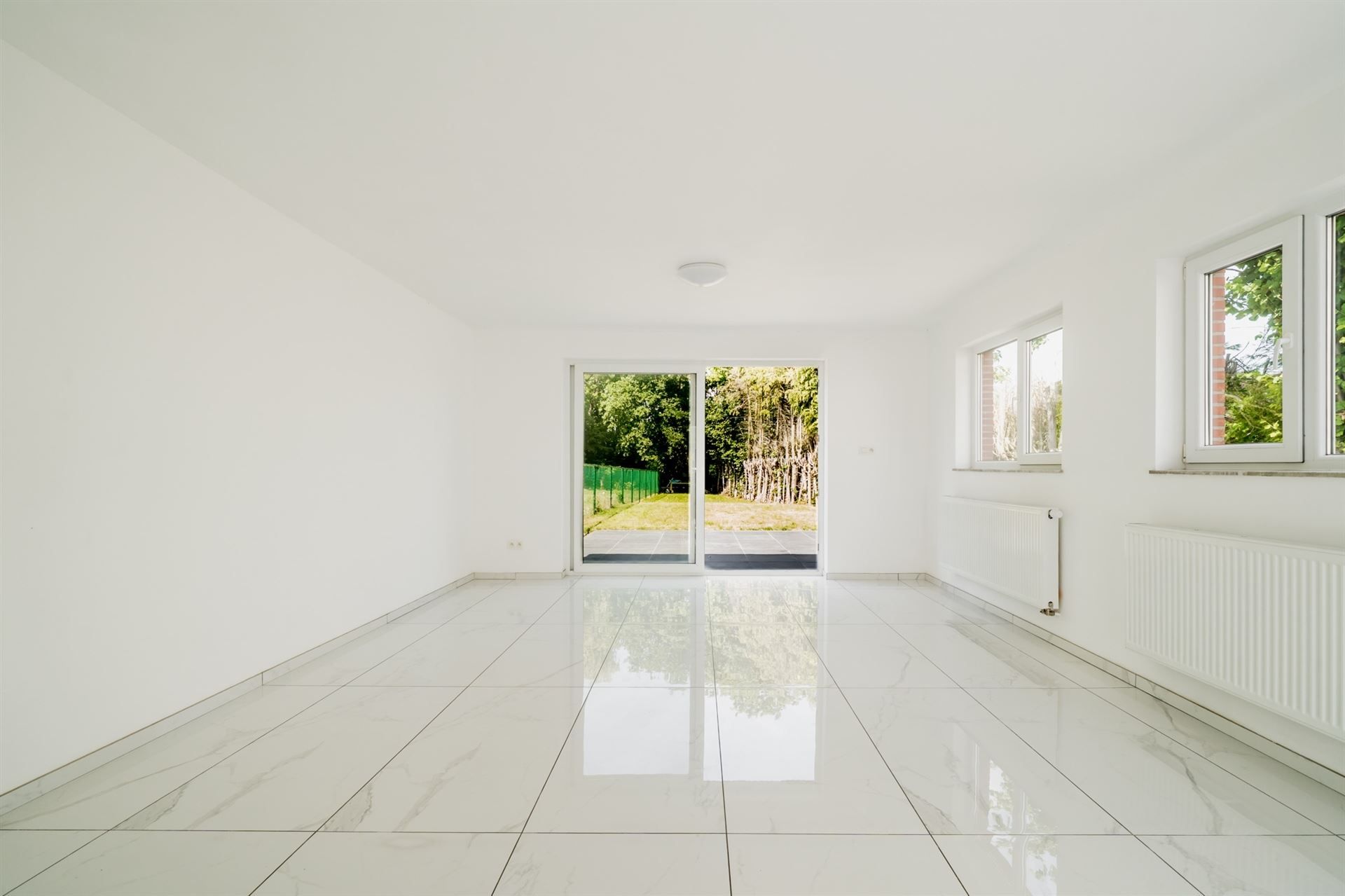 Instapklarae gezinswoning met tuin nabij centrum! foto 7