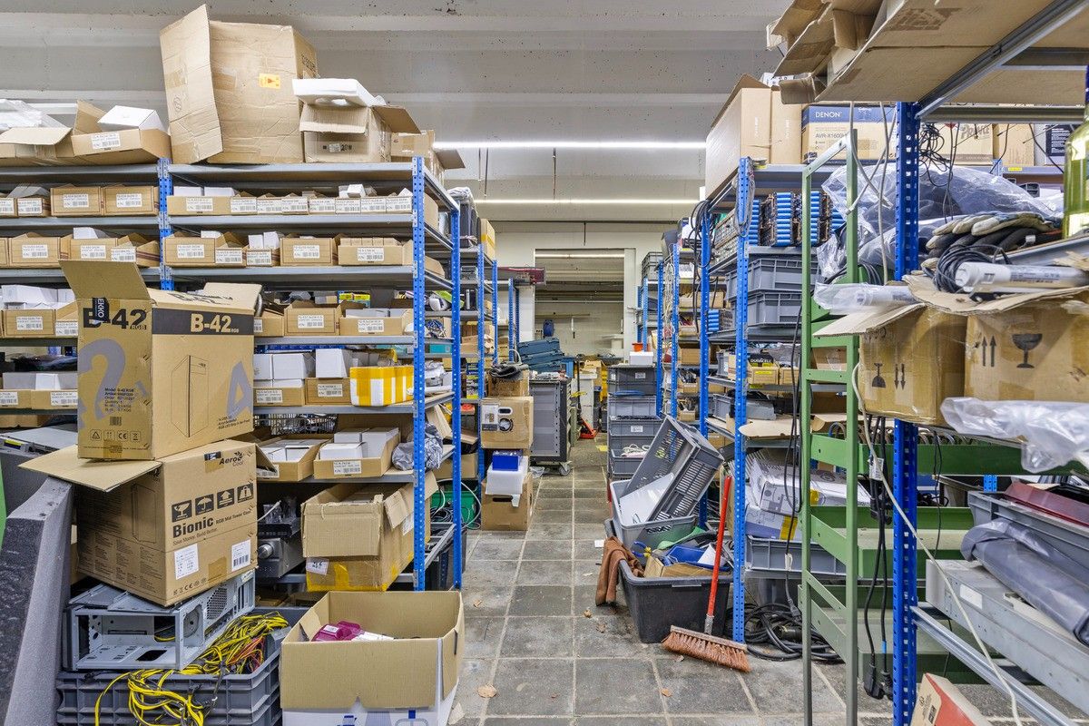 MAGAZIJN/APPARTEMENT/BURELEN en WONING te ASSEBROEK foto 30