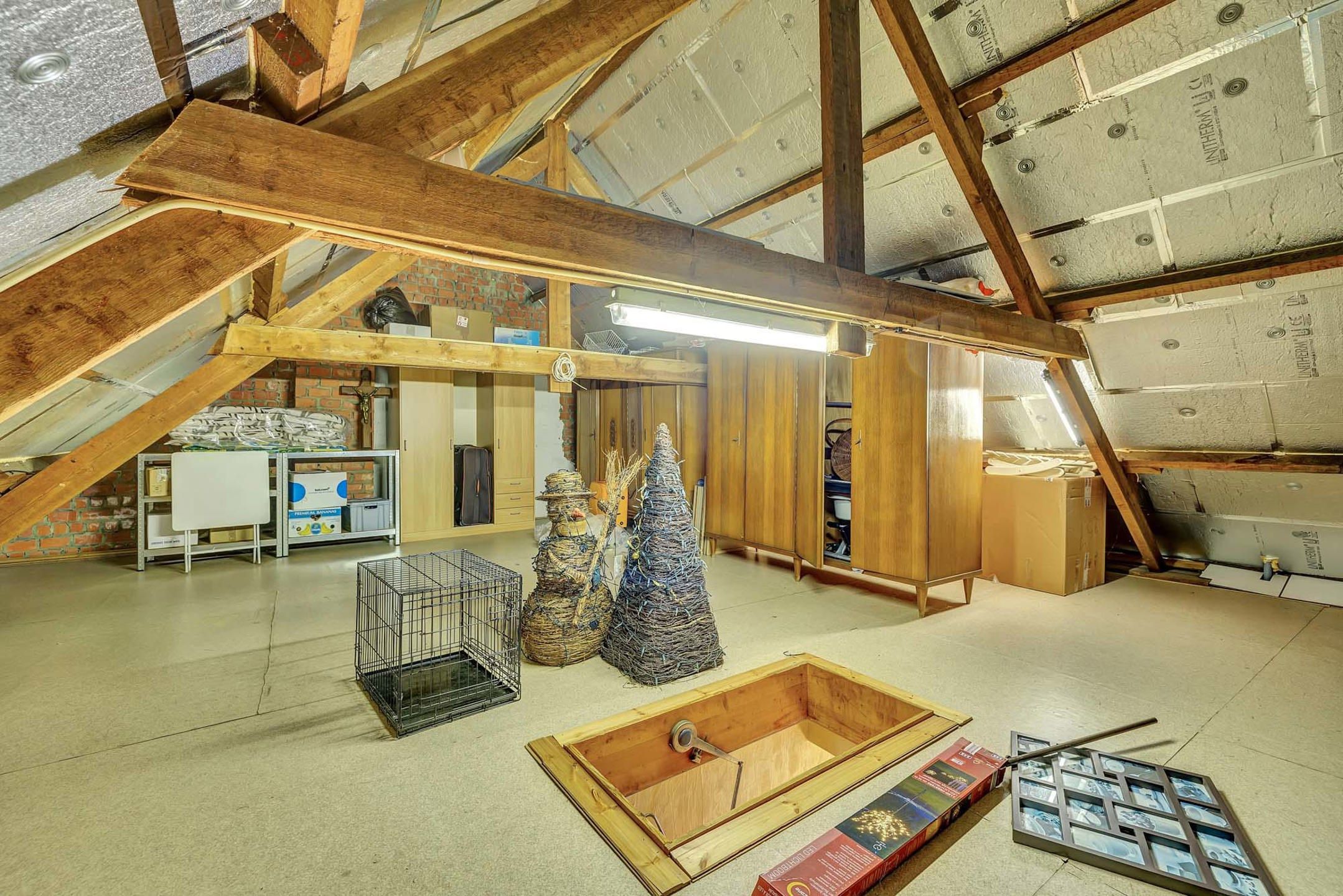 Charmante woning met 3 slpk met garage/(kleine)handelsruimte foto 26