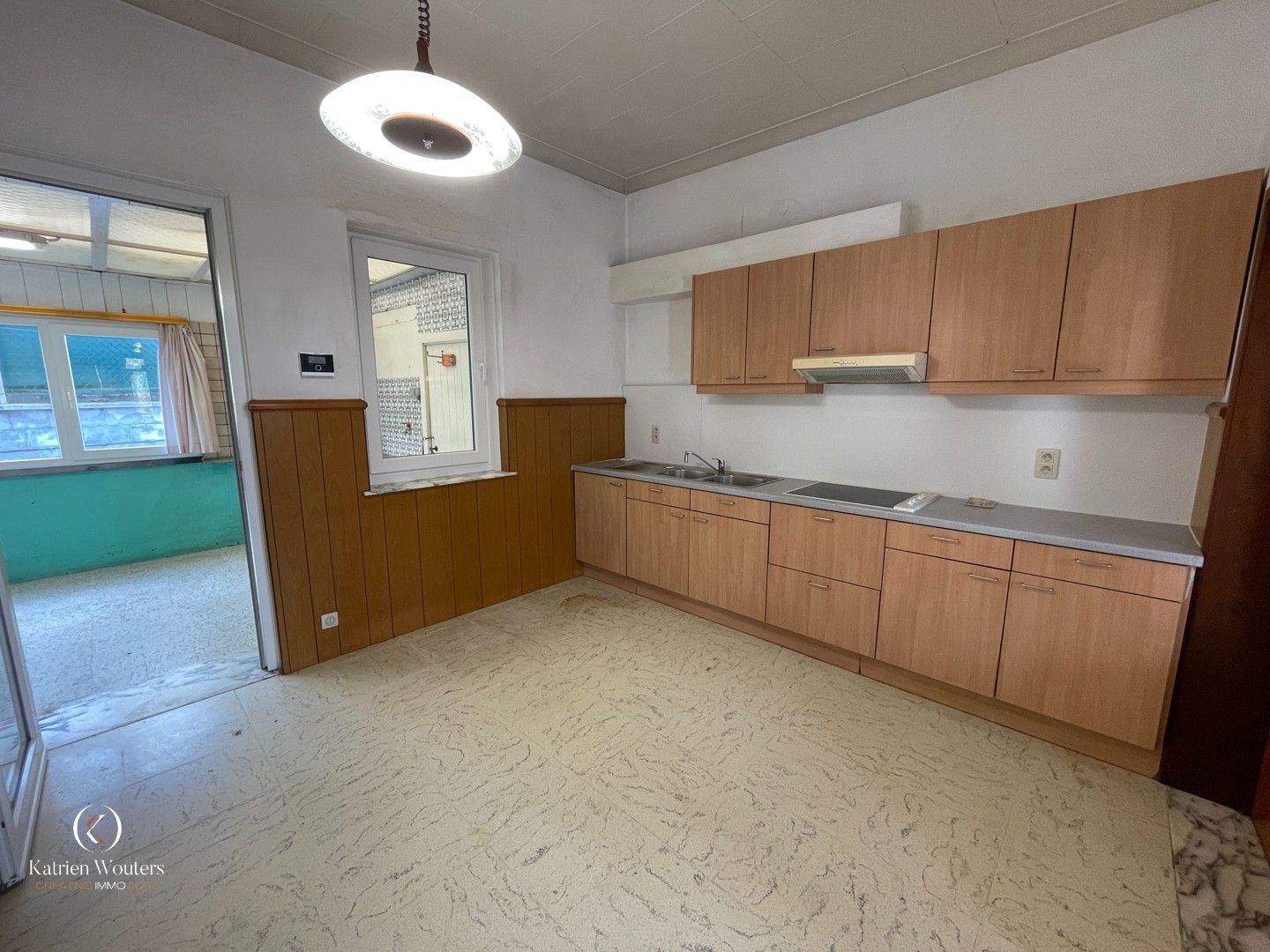 Renovatiewoning met veel potentieel foto 7