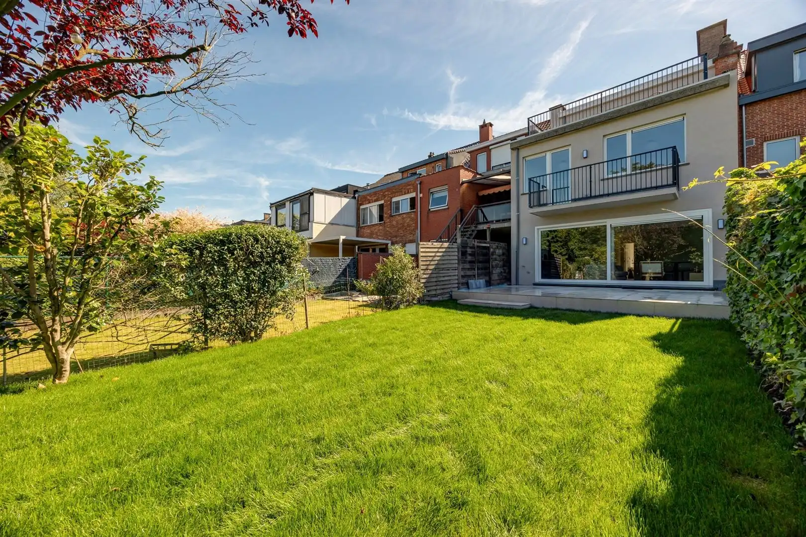 Gerenoveerd blokje met 3 Appartementen foto 2