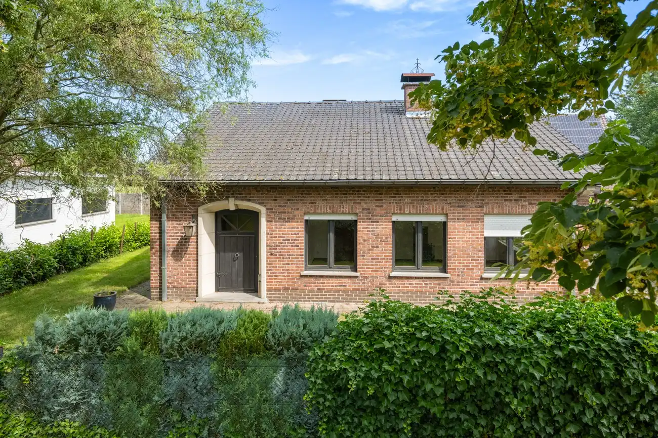Charmante open bebouwing met 2 slaapkamers, ruime zolder op een mooie ligging dicht bij centrum Heusden foto 4
