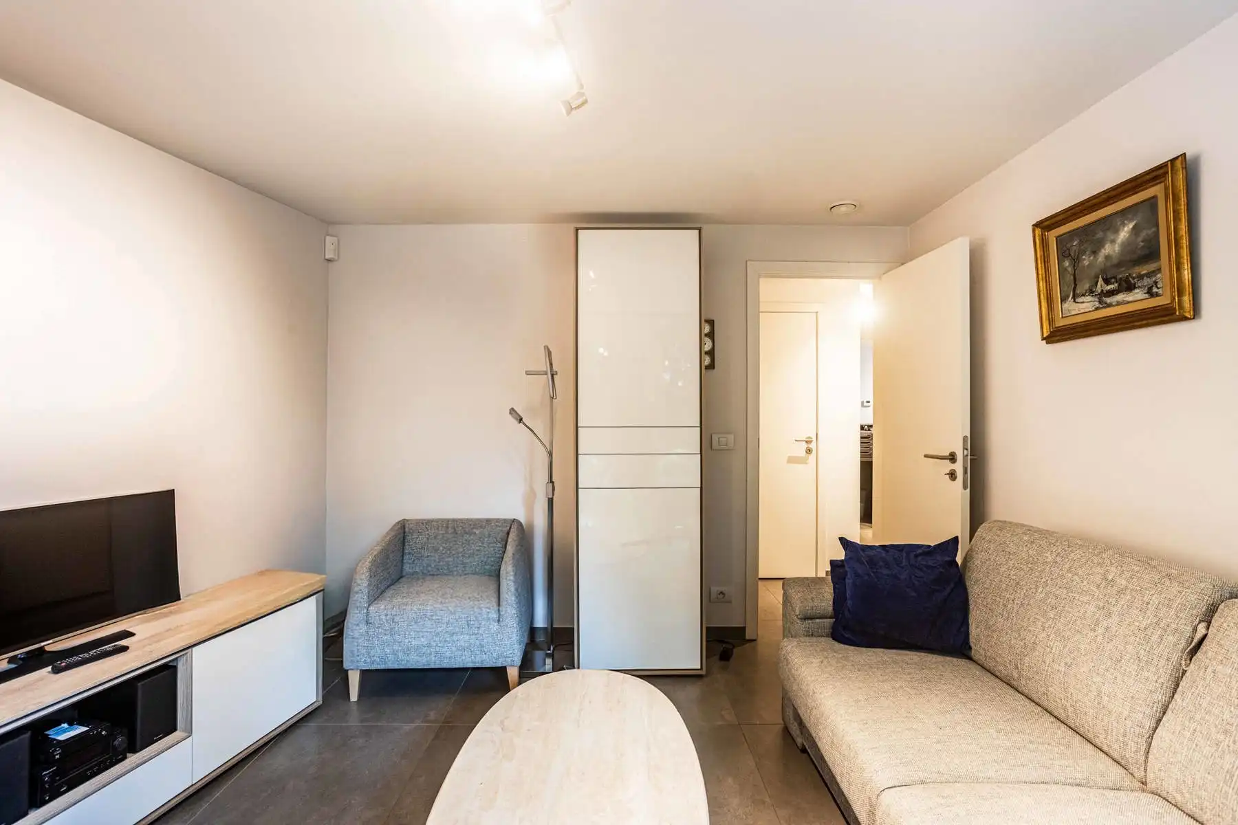 Gelijkvloers kantoor/praktijkruimte bij station Denderleeuw foto 25