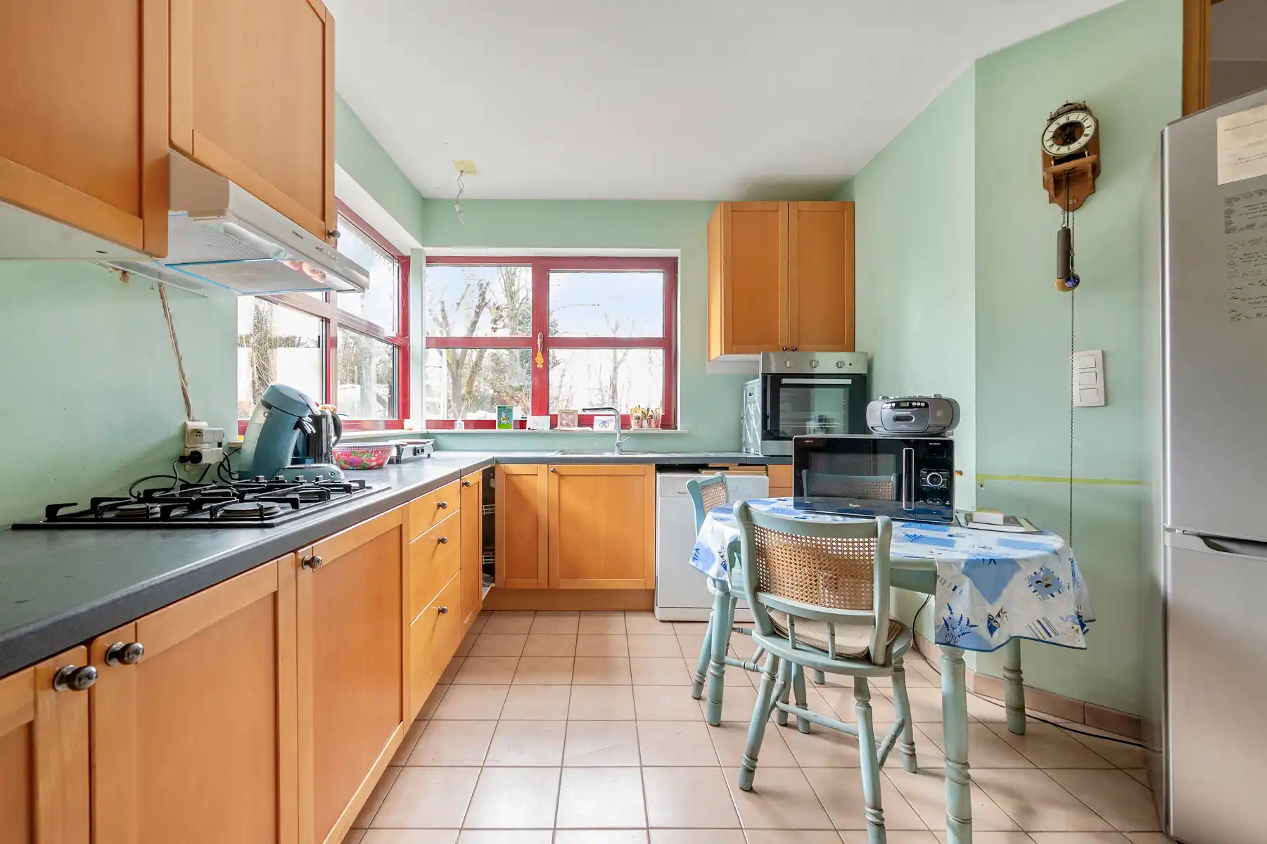 ruime gezinswoning op een prachtig perceel te Zele foto 5