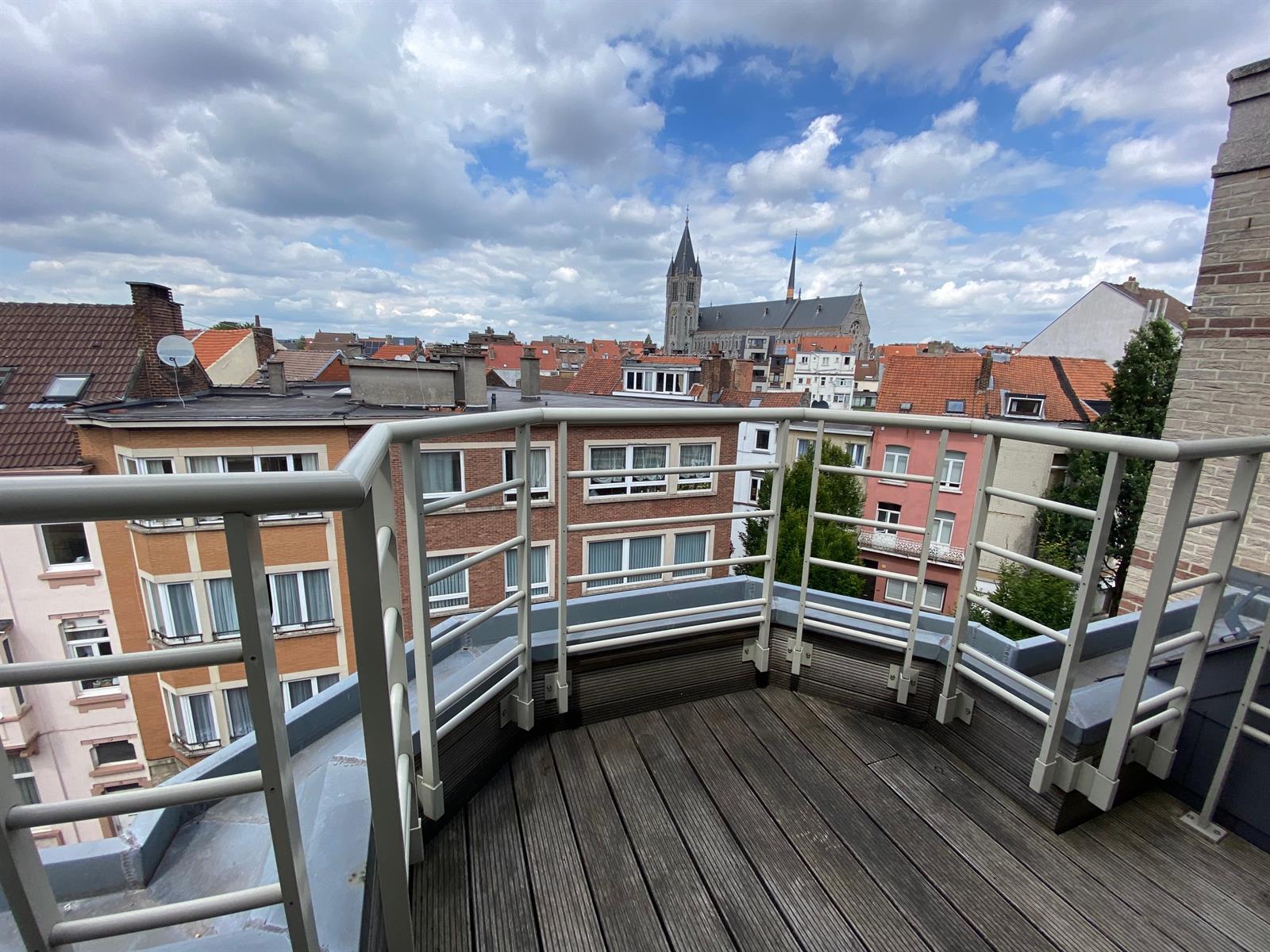 Prachtig 2 slaapkamer appart (Flagey/De Jacht) foto 9