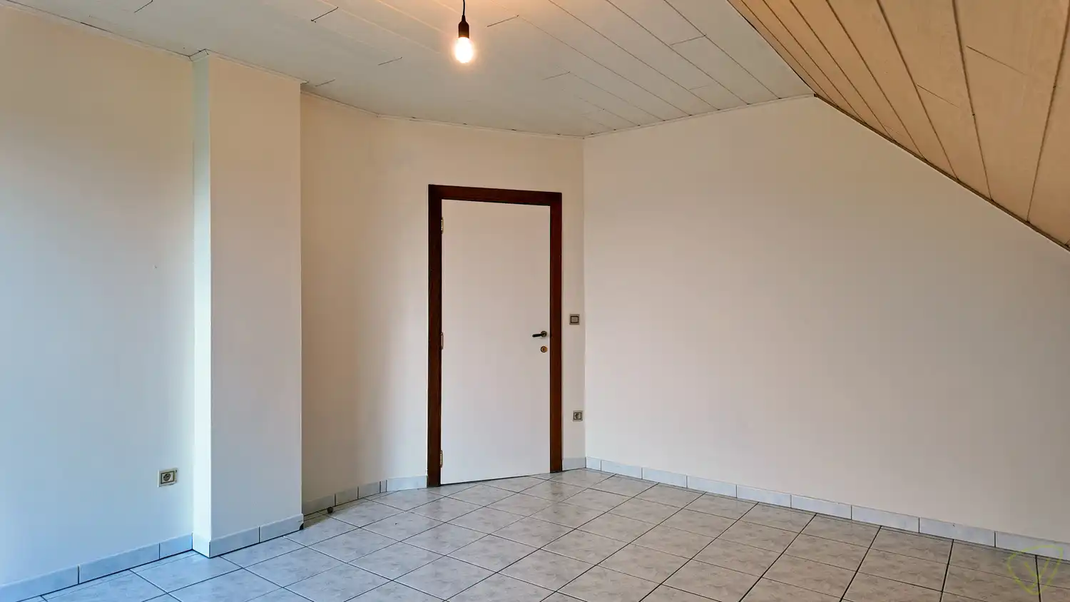 Ruime alleenstaande woning in fermettestijl op landelijke ligging te Zomergem! foto 35