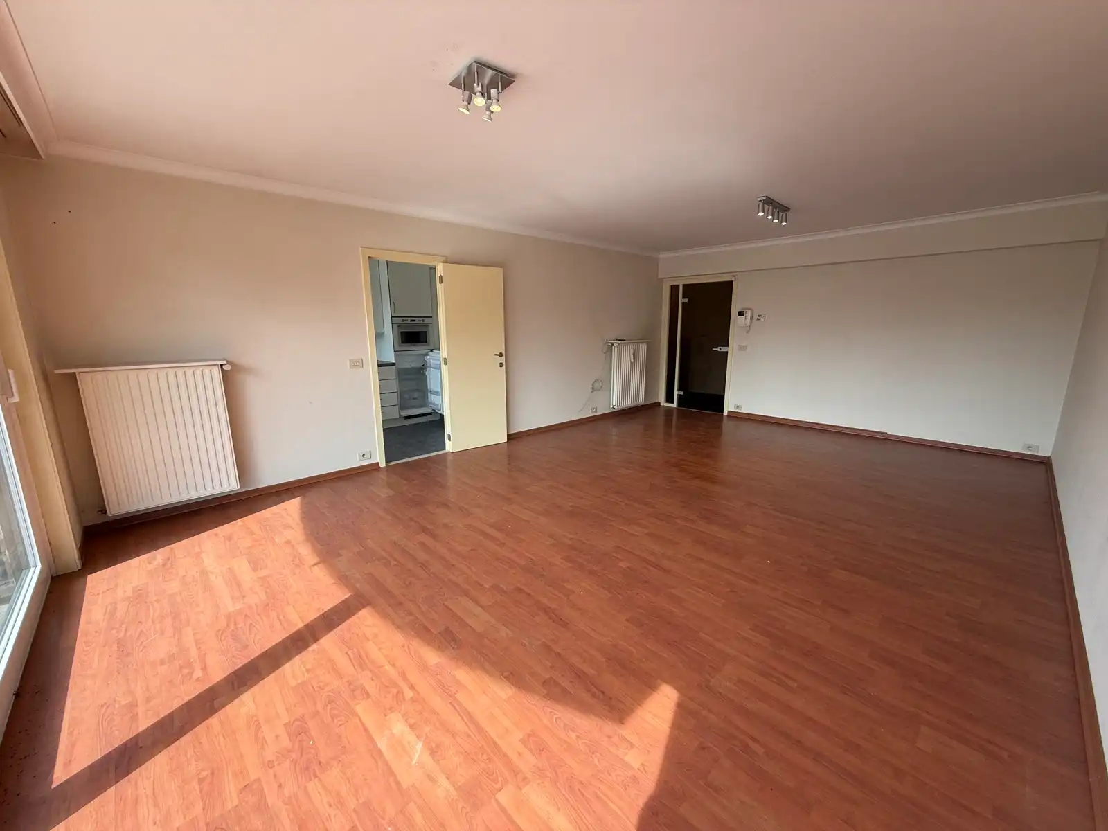 3 slaapkamer appartement met een garage aan station van Beernem foto 10