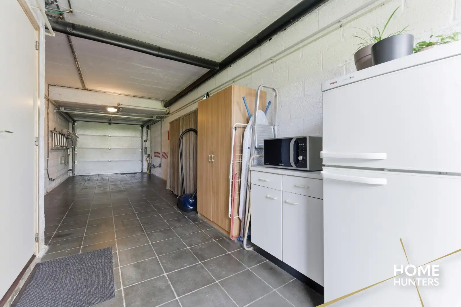 Ruim wonen in alle rust: halfopen woning met 4 slaapkamers in Ieper foto 10