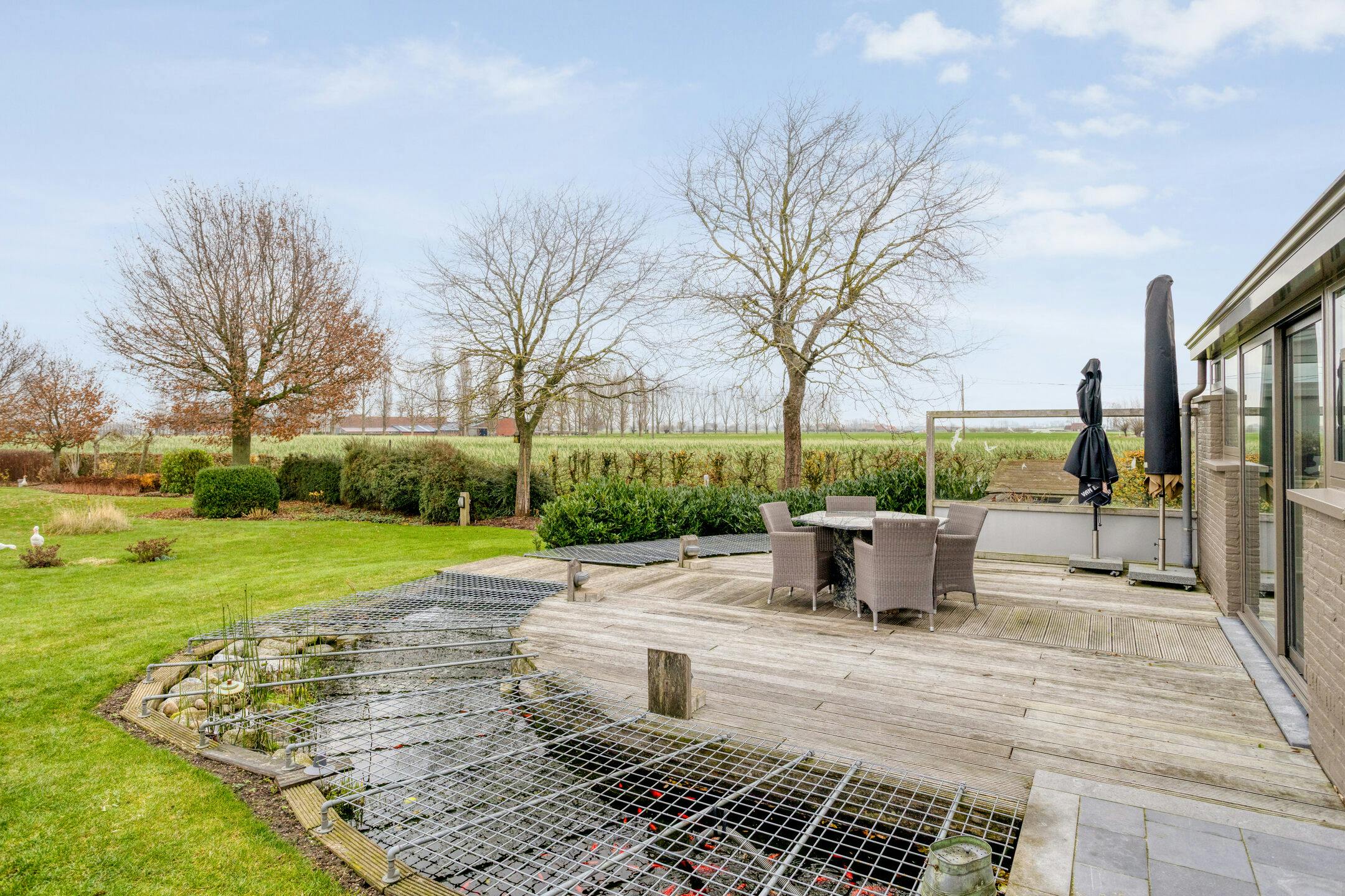 Landelijke woning met 4 slaapkamers op 2.772m² te Beauvoorde. foto 29