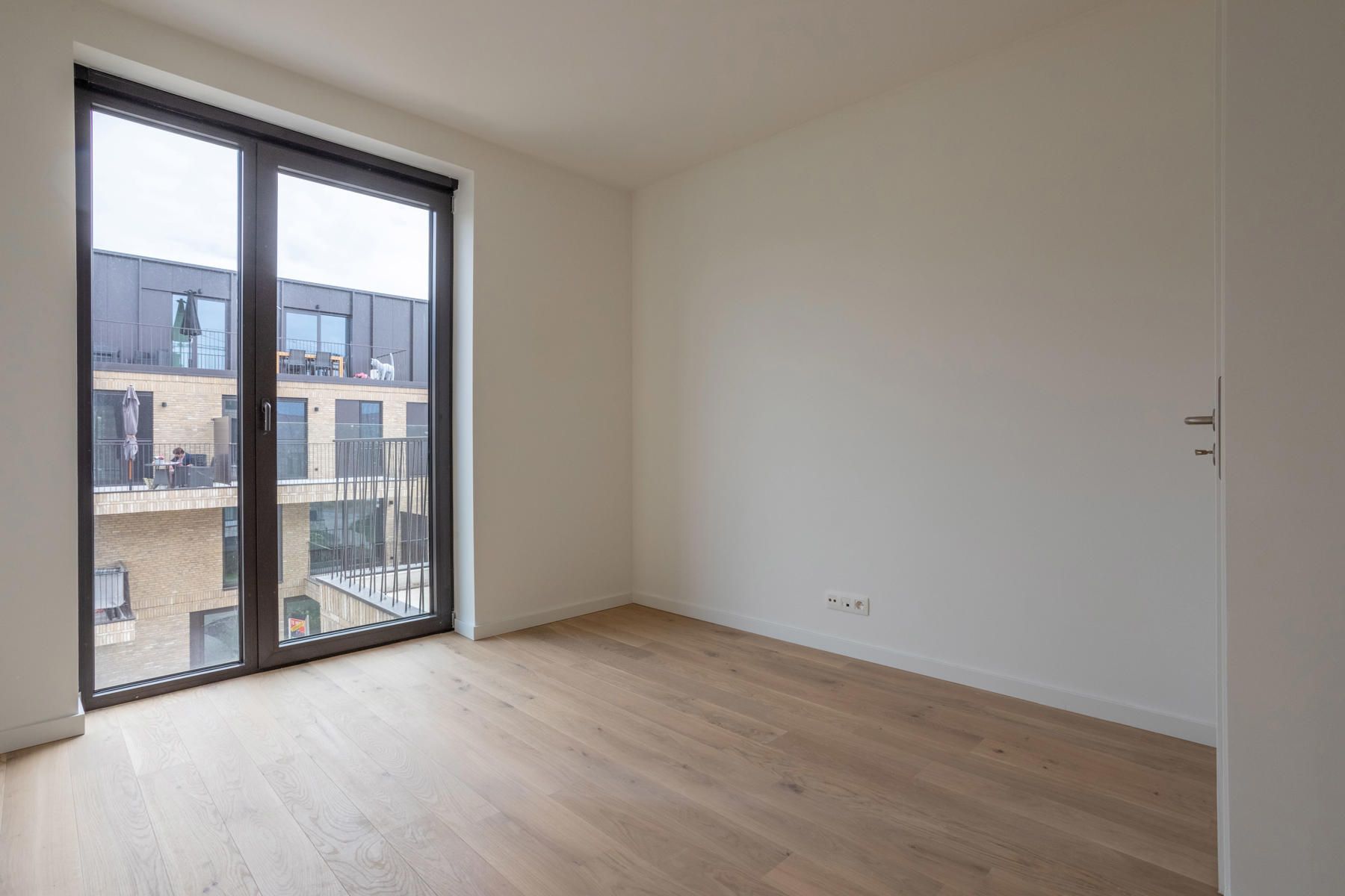 Nieuwbouwappartement (2020) op de tweede verdieping.  foto 8