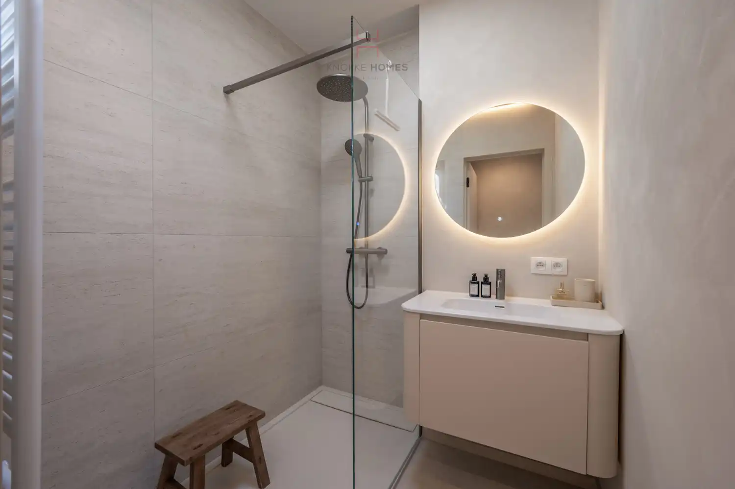Prachtig gerenoveerd appartement vlak bij het Astridplein in Duinbergen foto 27