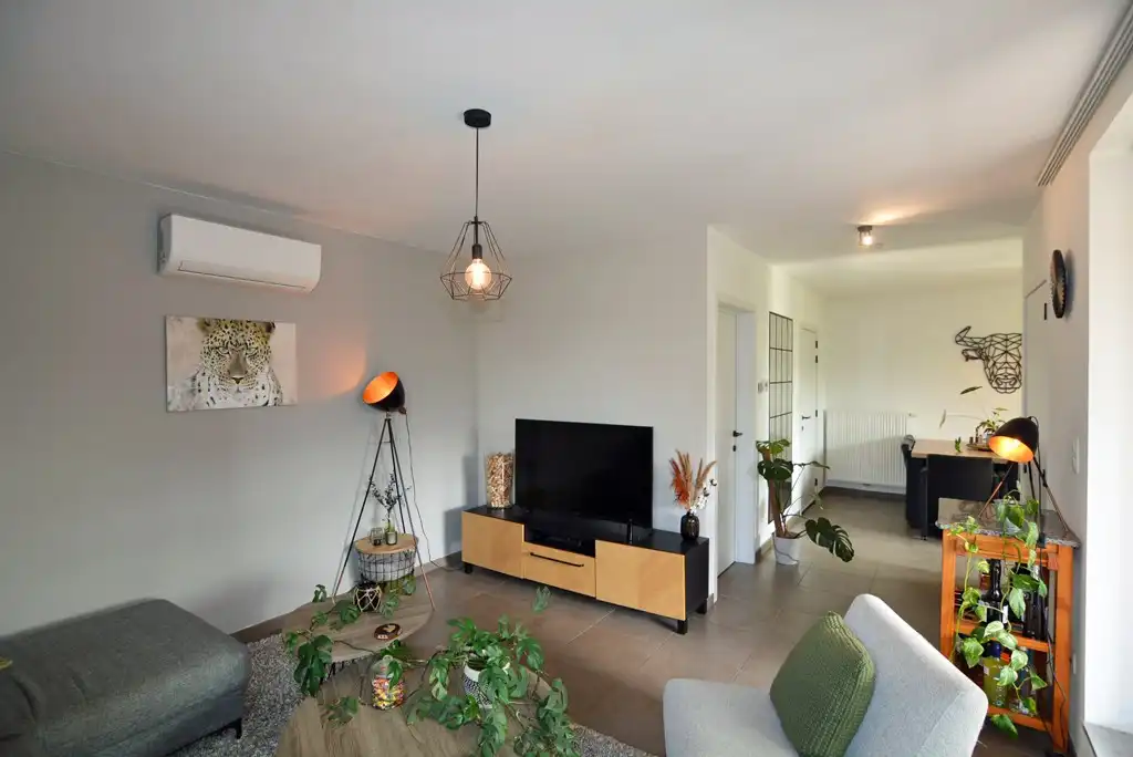 Energiezuinig duplex-appartement met 2 slpk, terras en carport met berging. foto 6