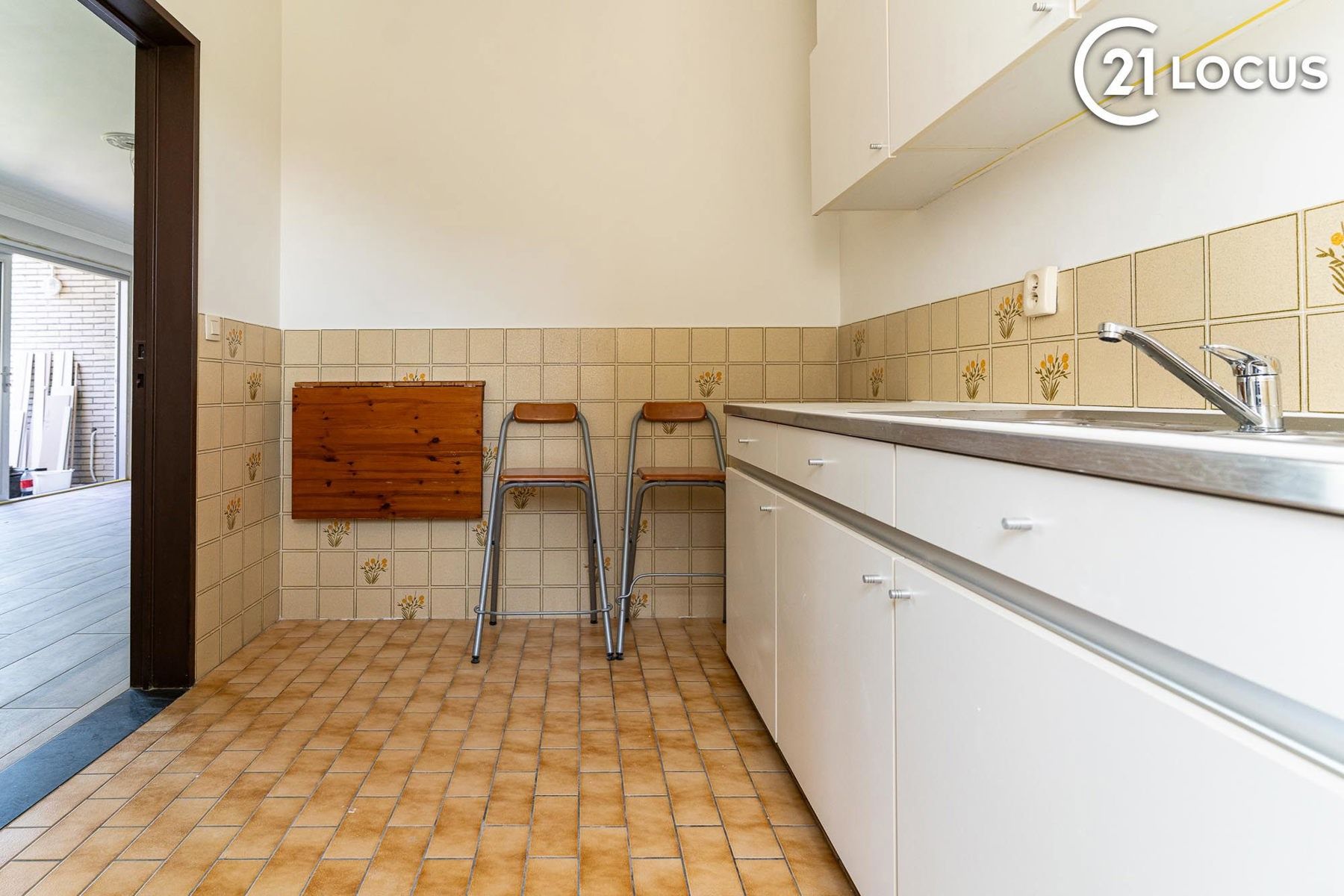 Centraal gelegen 2-slpk app met parking en warmtepomp foto 4