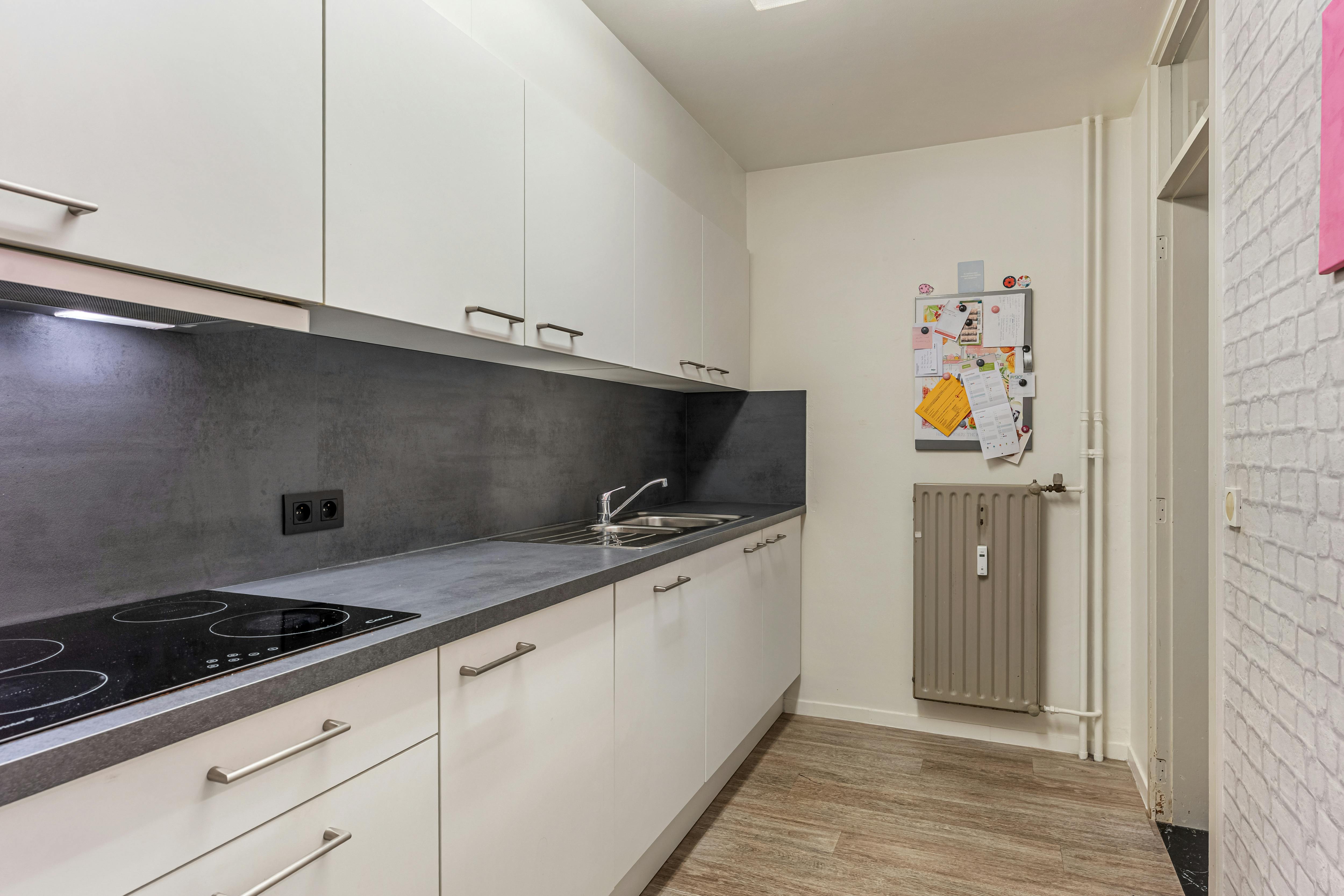 Gezellig appartement met 2 slaapkamers en autostandplaats in Hasselt foto 5