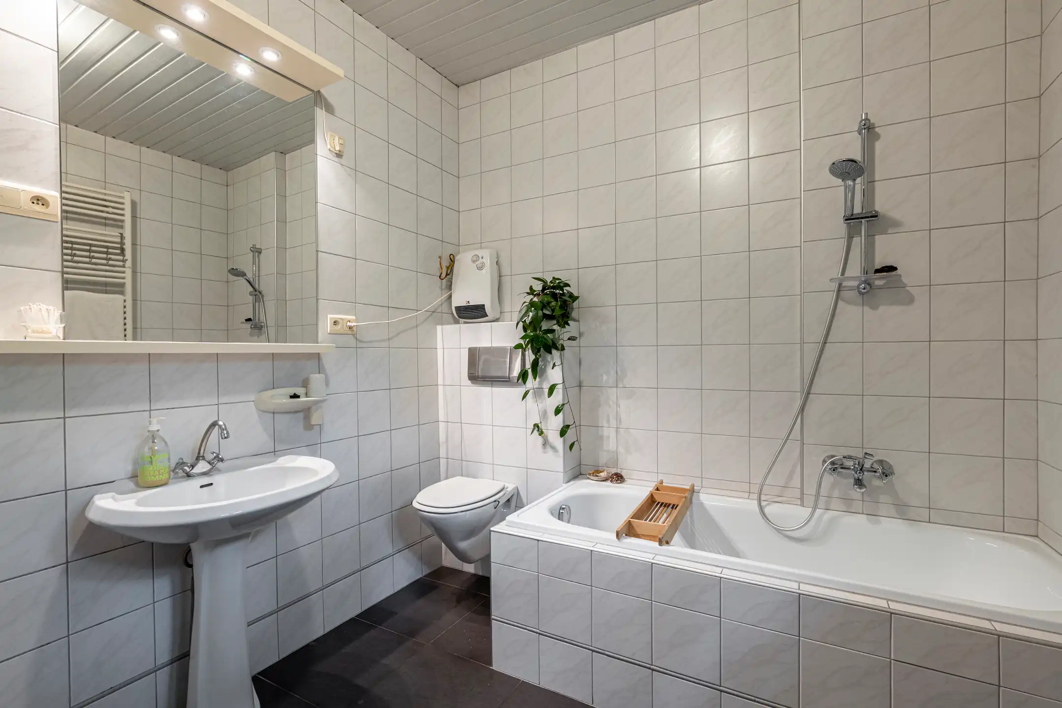 Ruime gezinswoning op een perceel van 1.350m² in Weelde foto 23