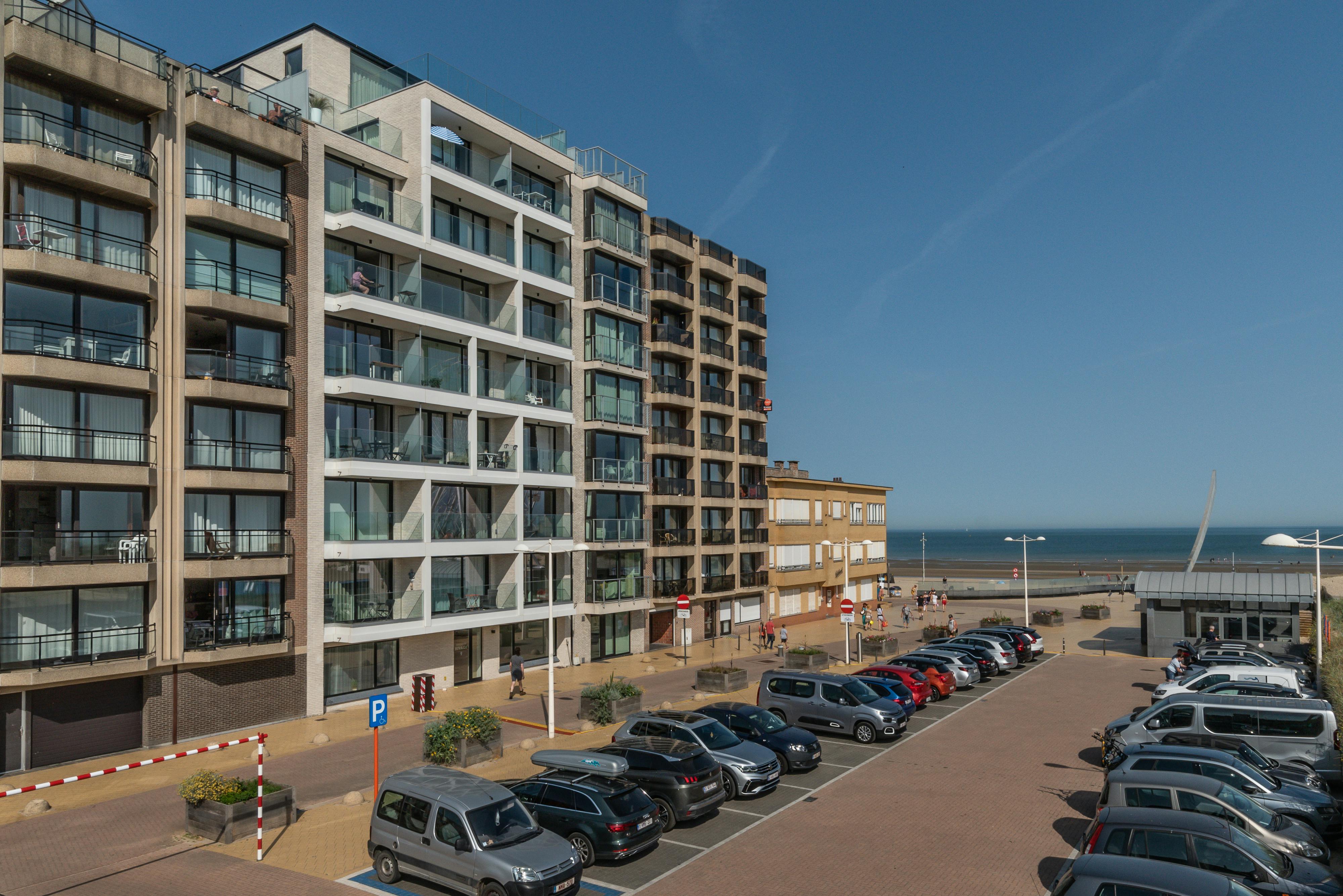 Appartement met 2 slaapkamers vlakbij zee te koop in De Panne foto {{pictureIndex}}