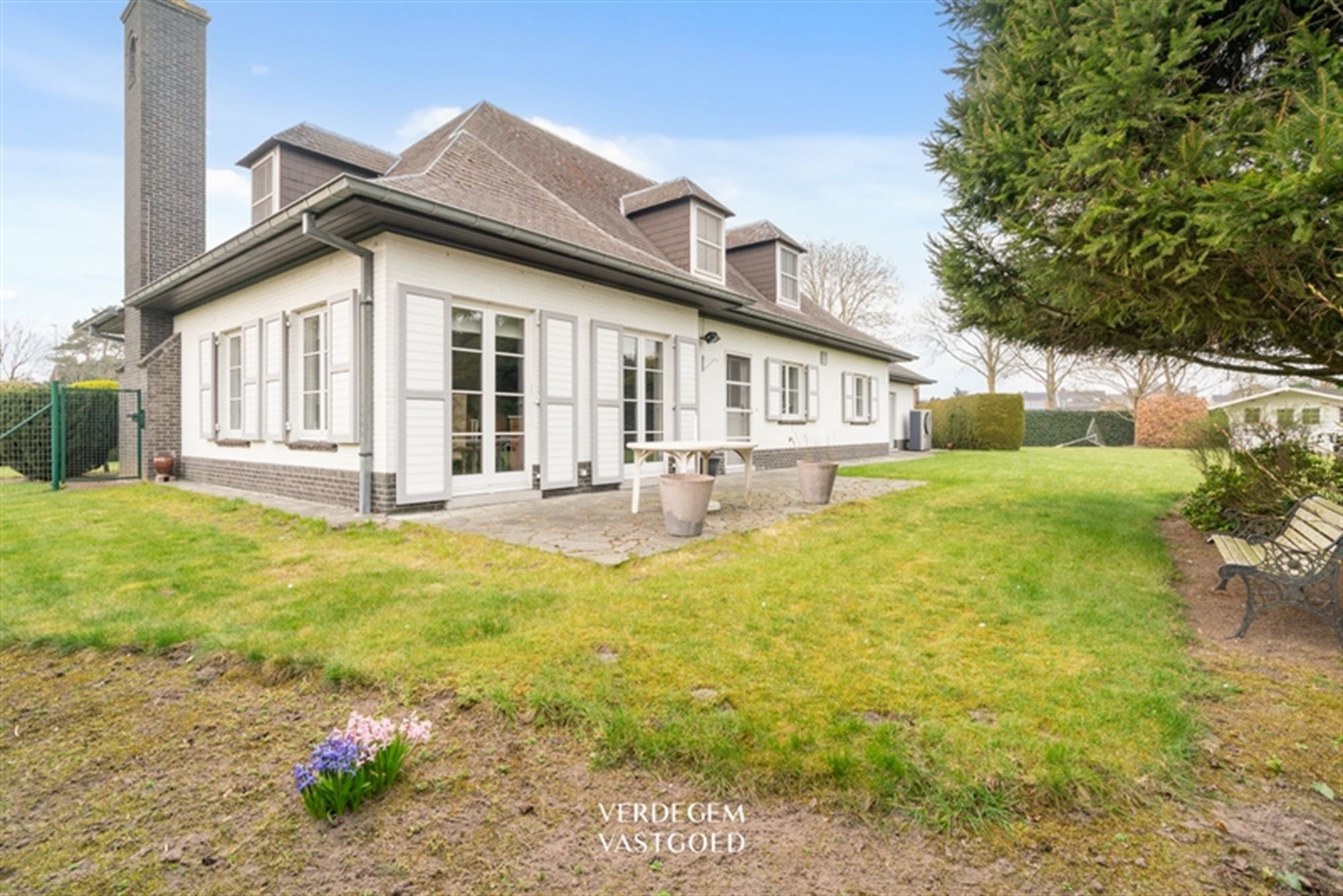 Imposante villa met eindeloos potentieel: een unieke kans! foto 13