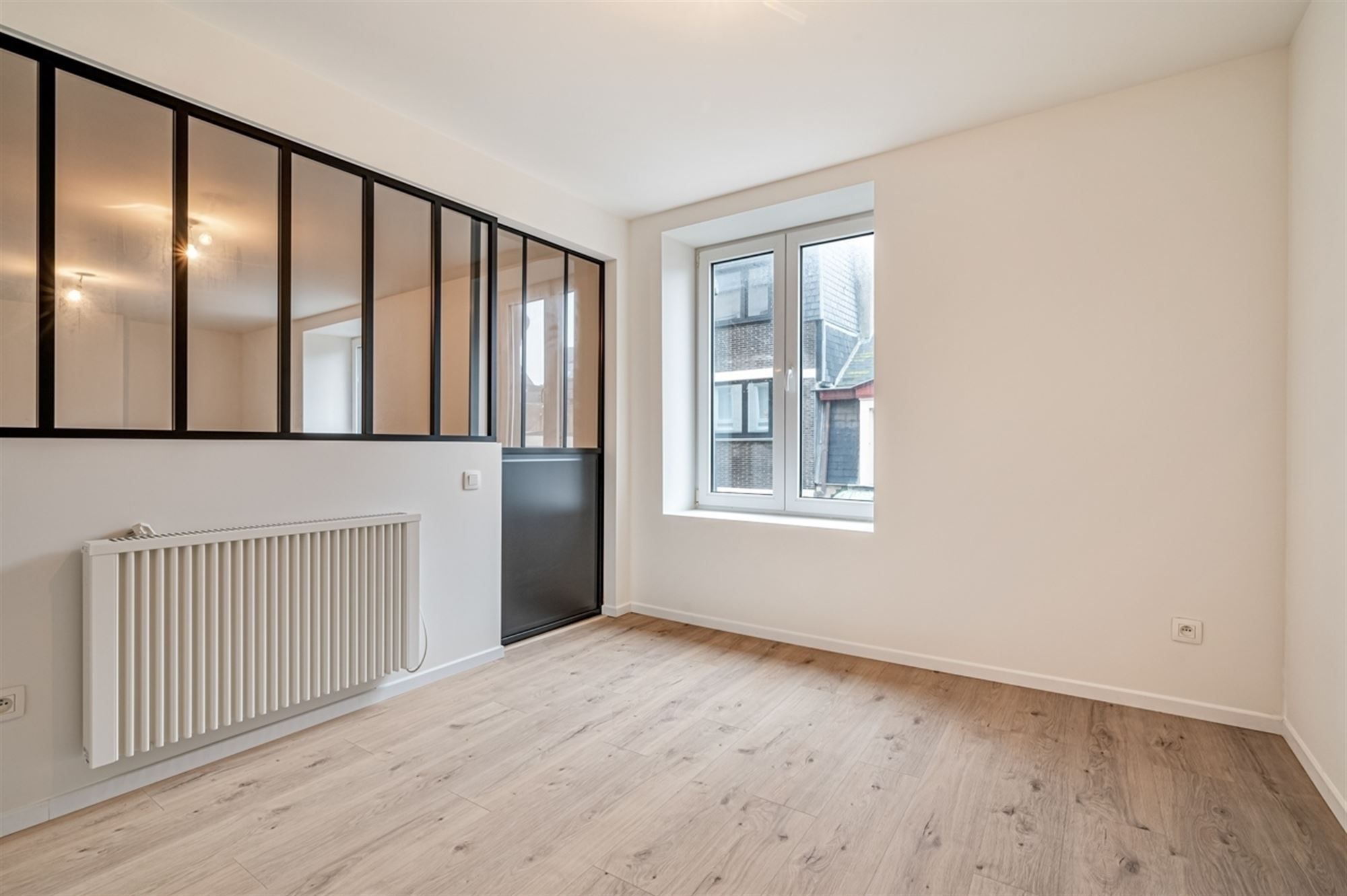 Goed gelegen appartement op de derde verdieping te Oostende  foto 3